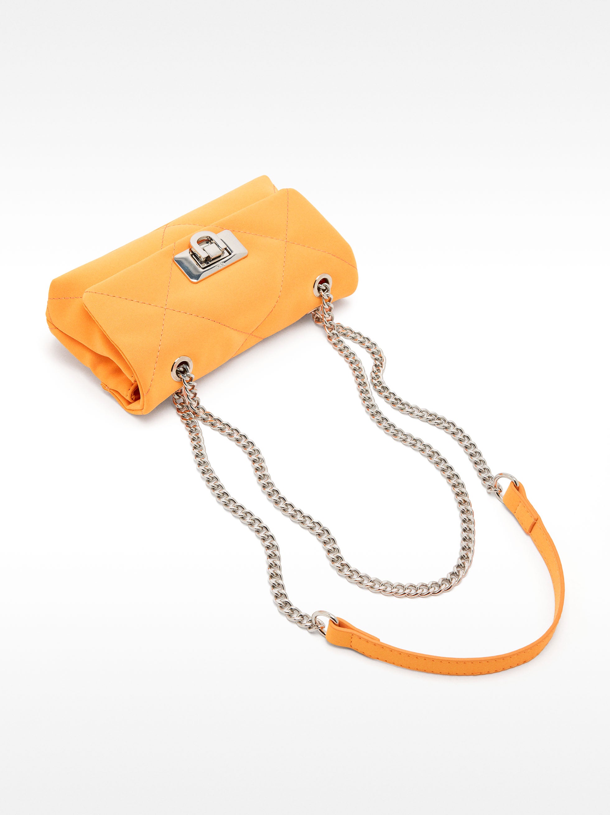 Bolso De Hombro Con Textura Suave