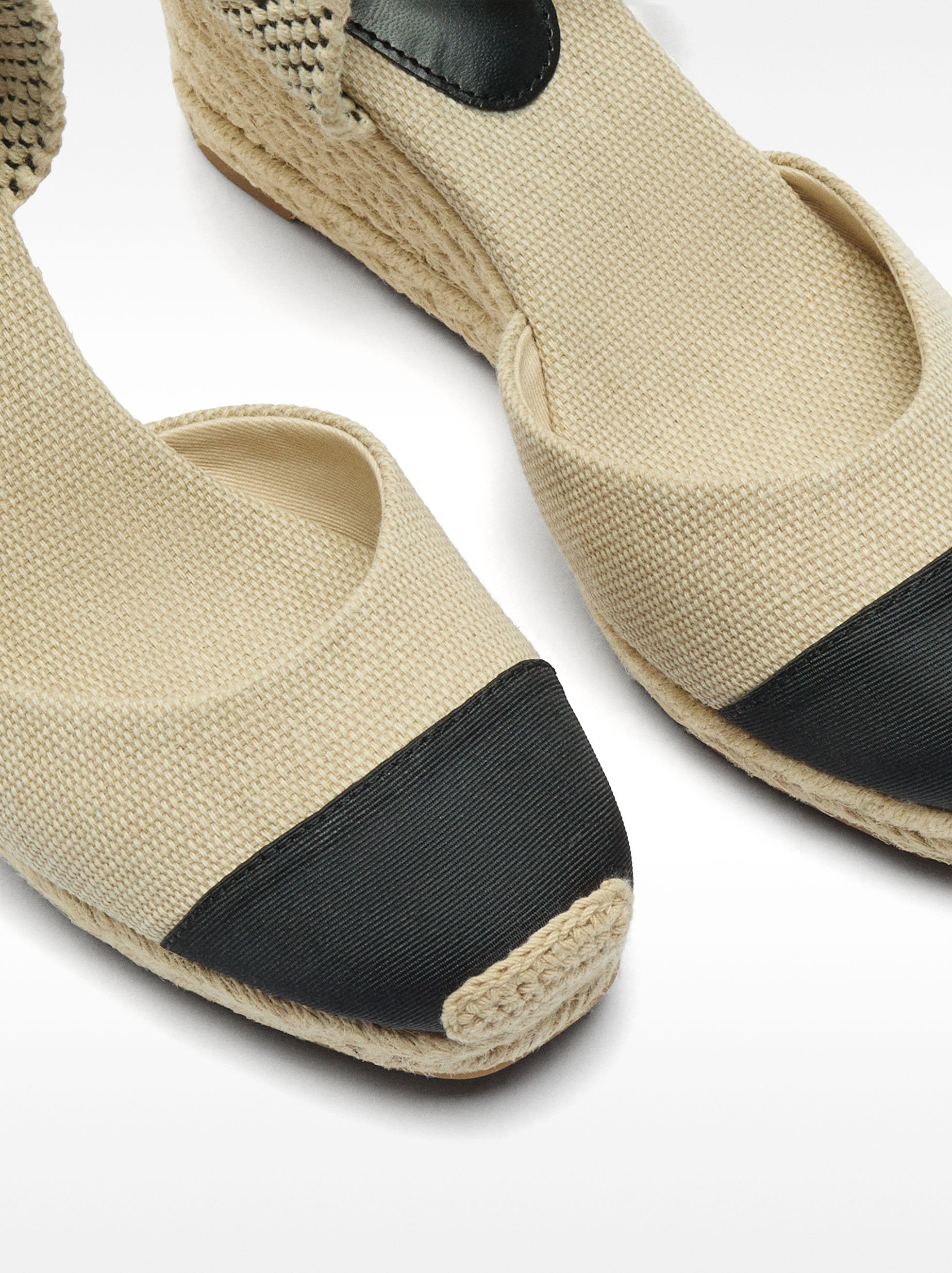 Cuñas Tejido Bicolor Con Tira