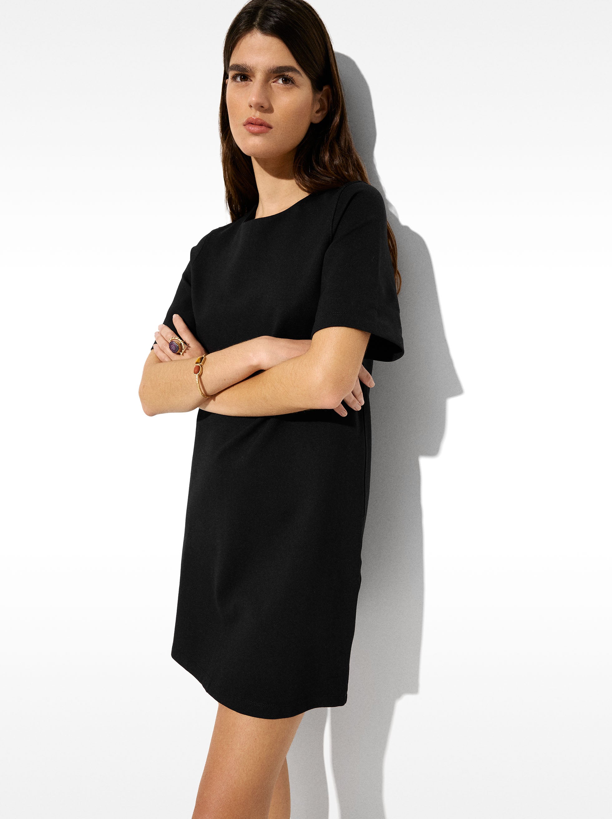 Vestido Corto Cuello Redondo