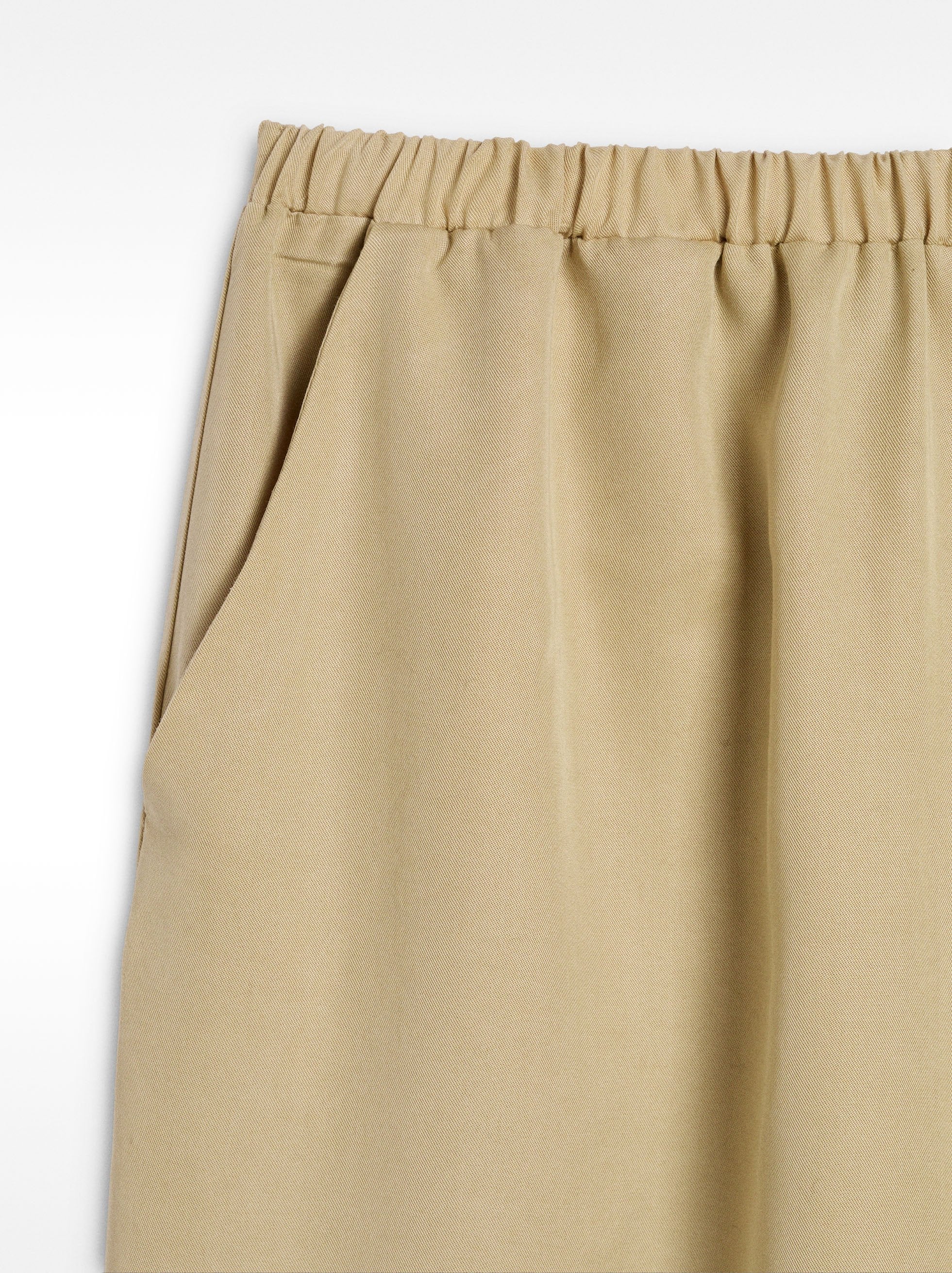 Pantalón Fluido Con Cintura Elástica