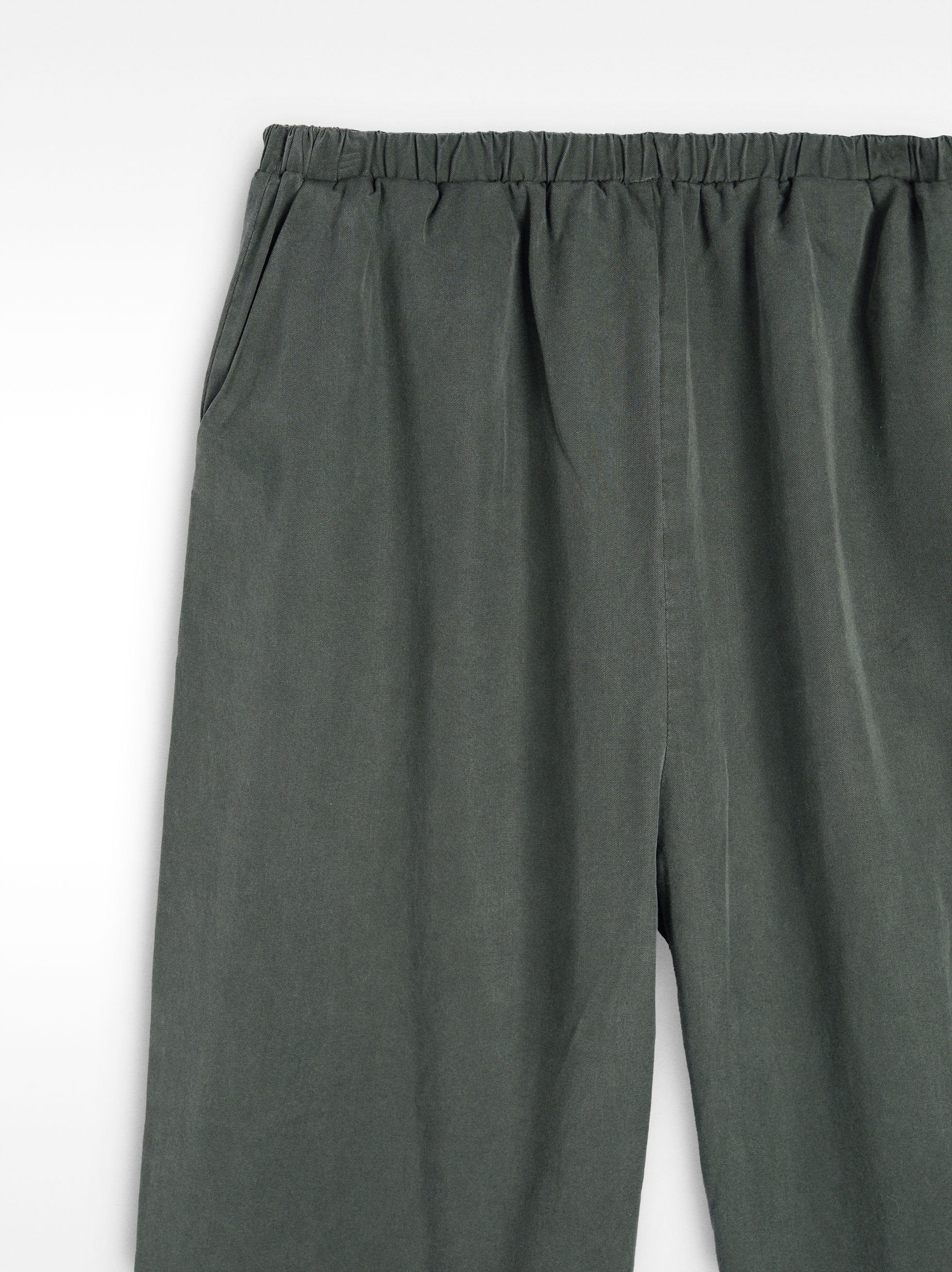 Pantalón Fluido Con Cintura Elástica