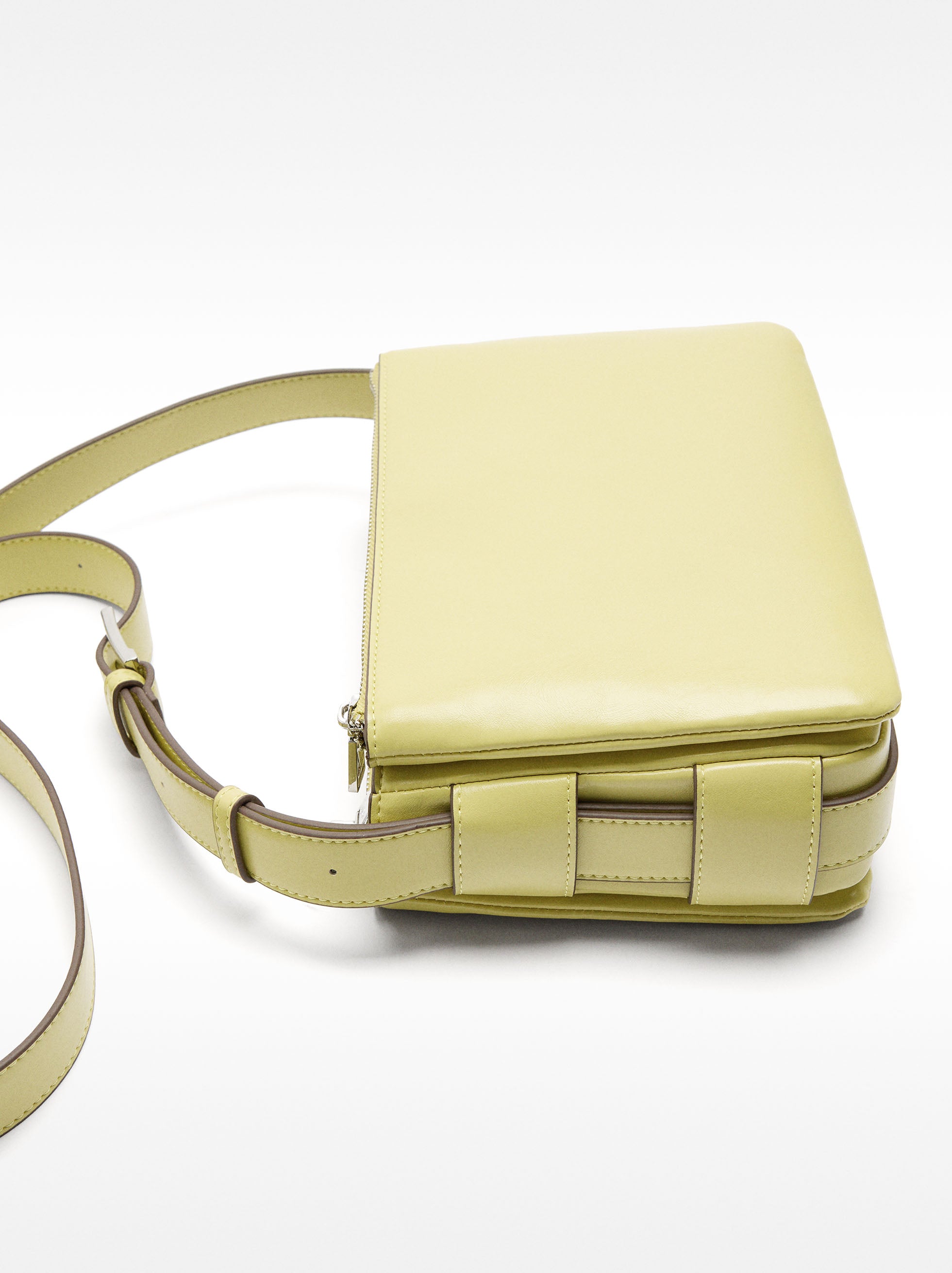 Bolso Bandolera Con Bolsillos Exteriores