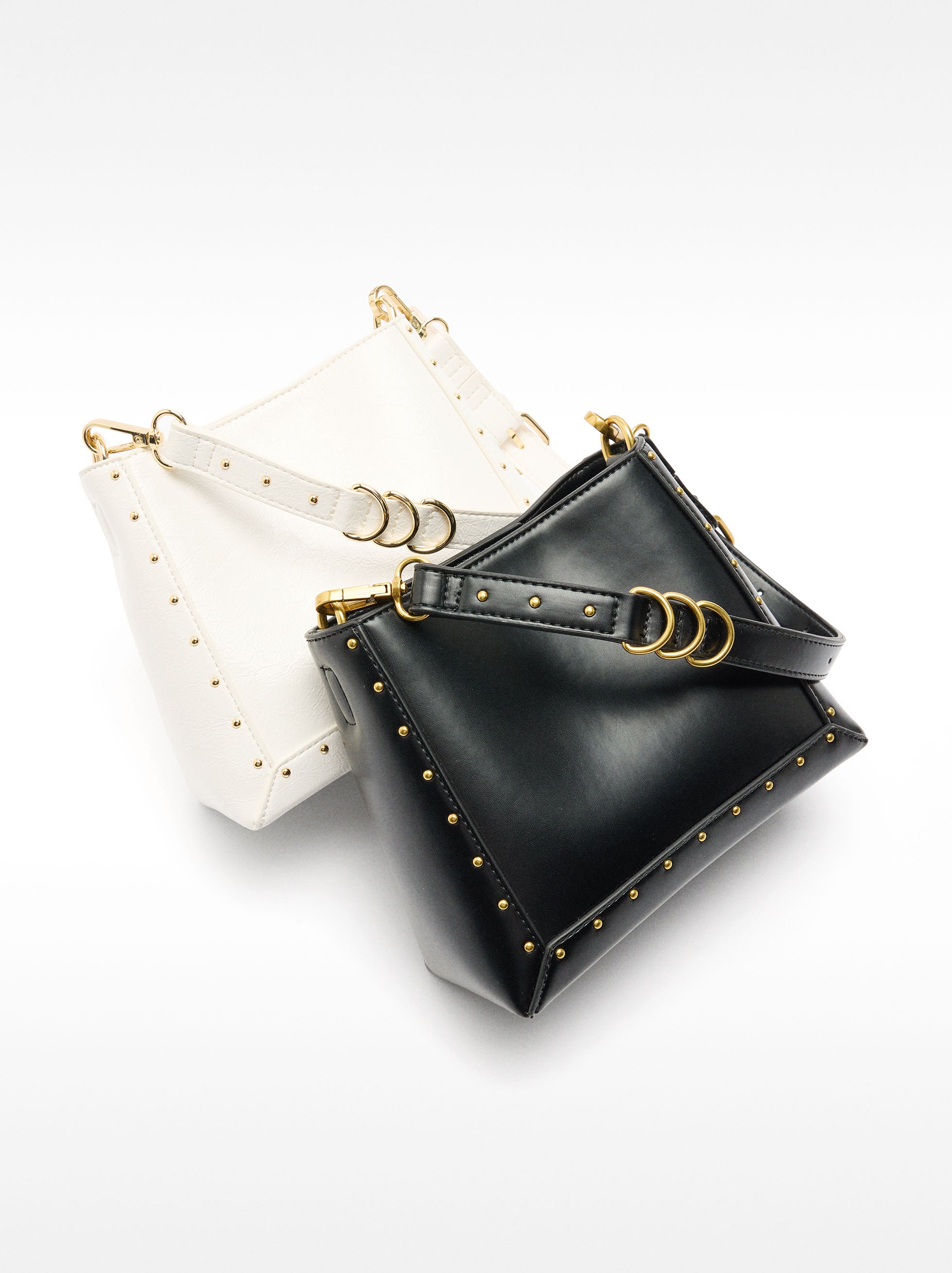 Bolso Tote Con Tachuelas