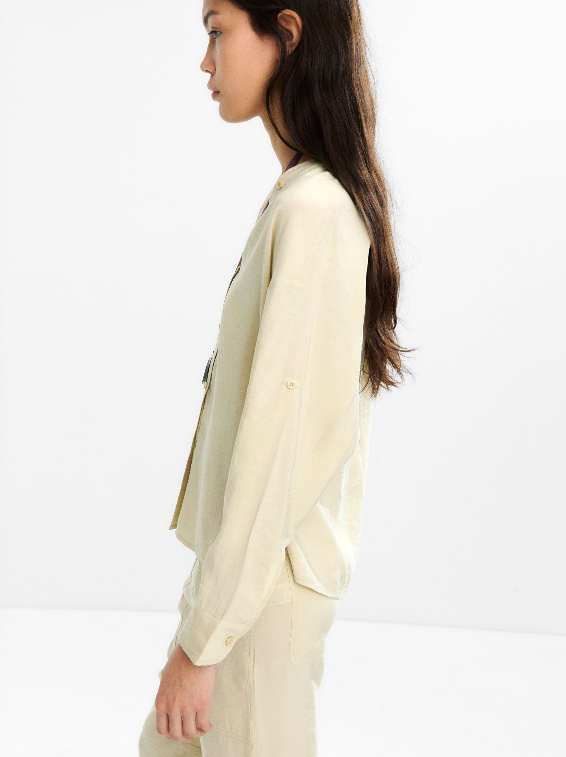 Camisa Con Escote Pico