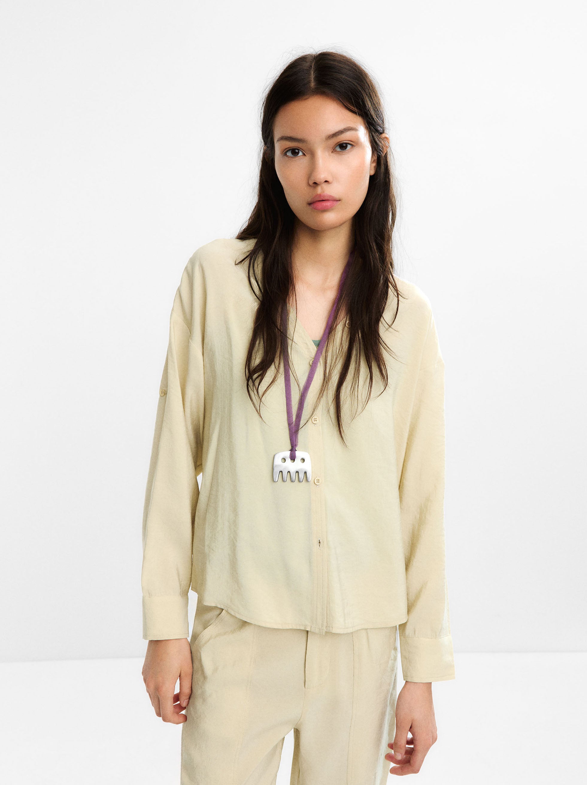 Camisa Con Escote Pico