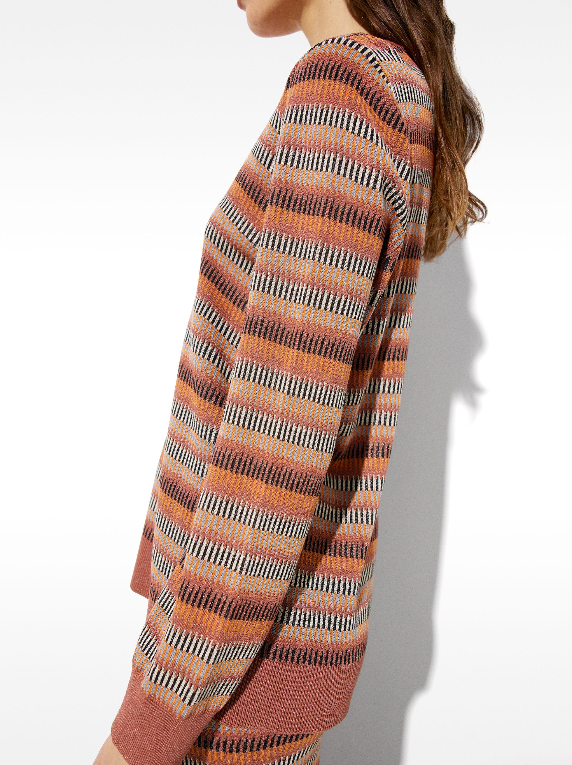 Chompa De Punto Jacquard A Rayas
