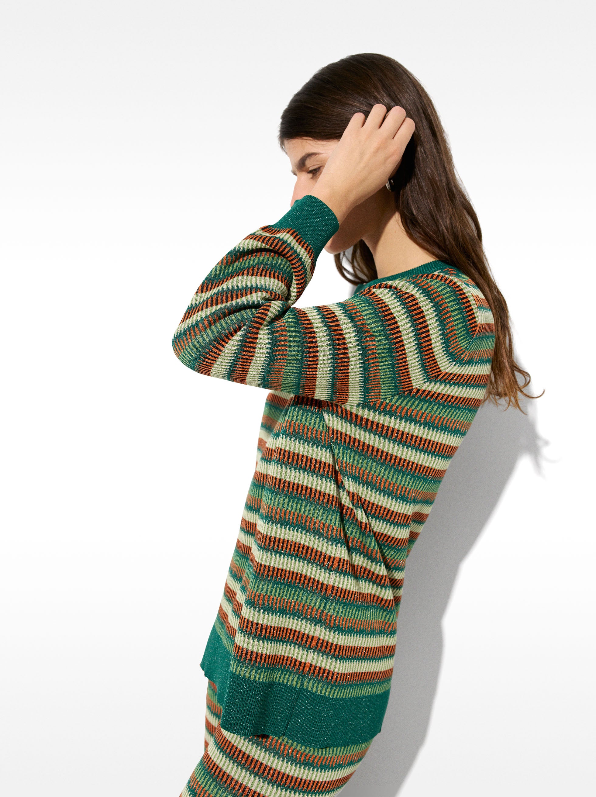 Chompa De Punto Jacquard A Rayas