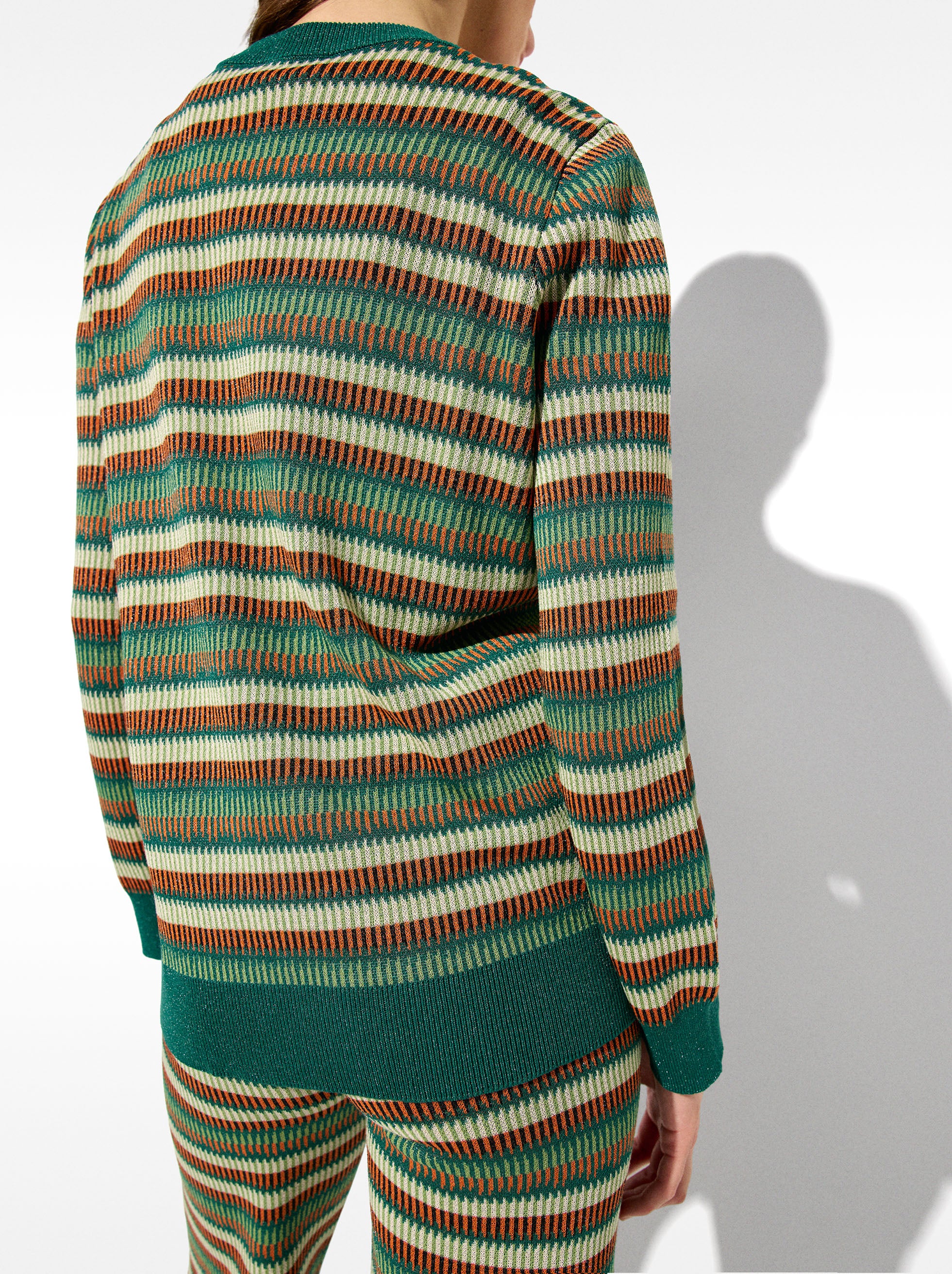 Chompa De Punto Jacquard A Rayas