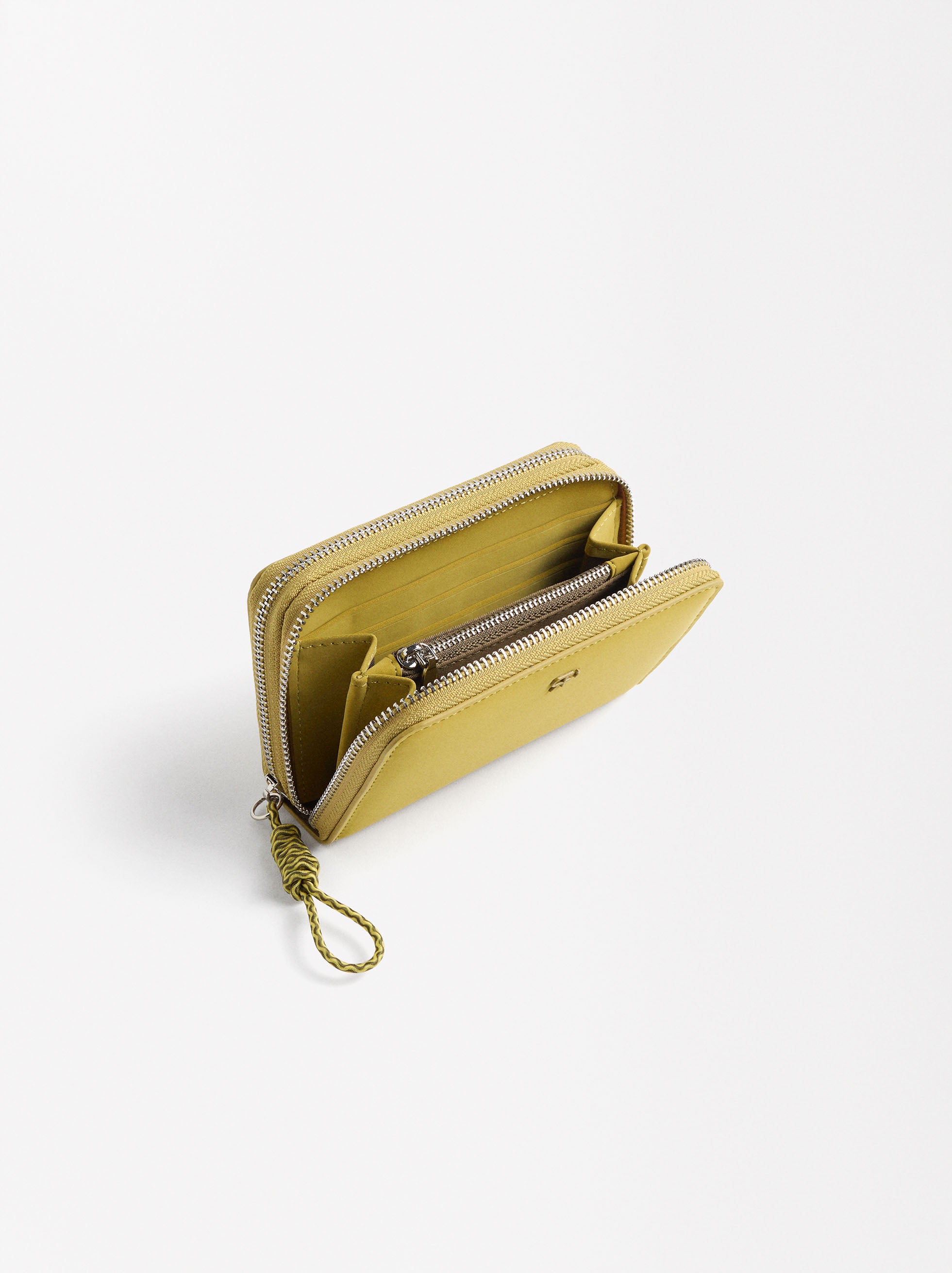 Billetera Con Textura Suave Y Cierre Doble