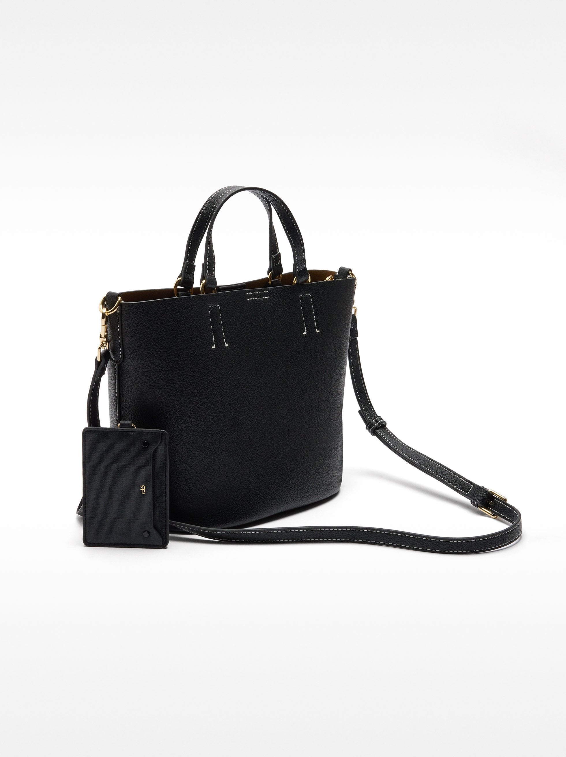 Cartera Tote Con Colgante