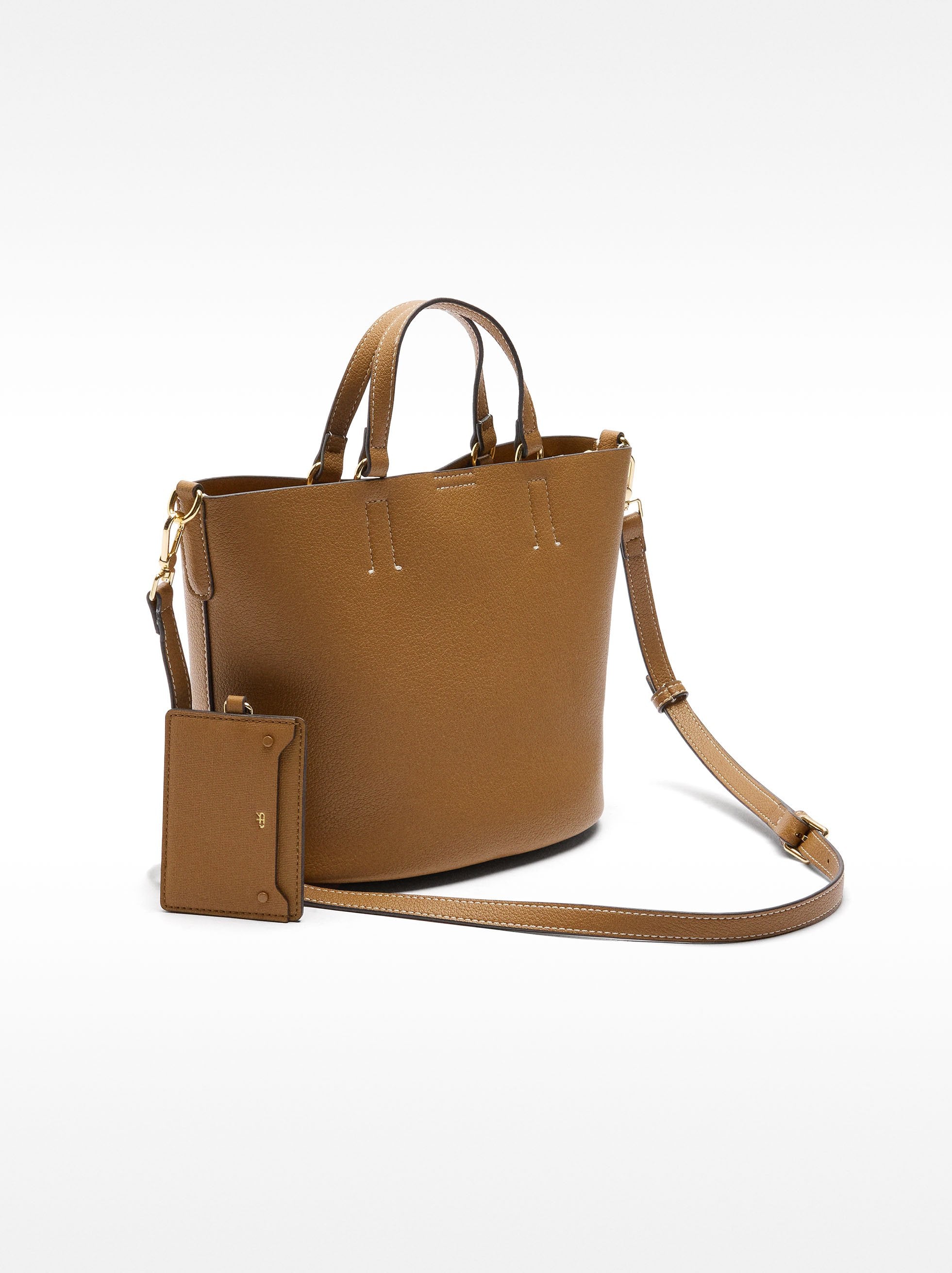 Cartera Tote Con Colgante
