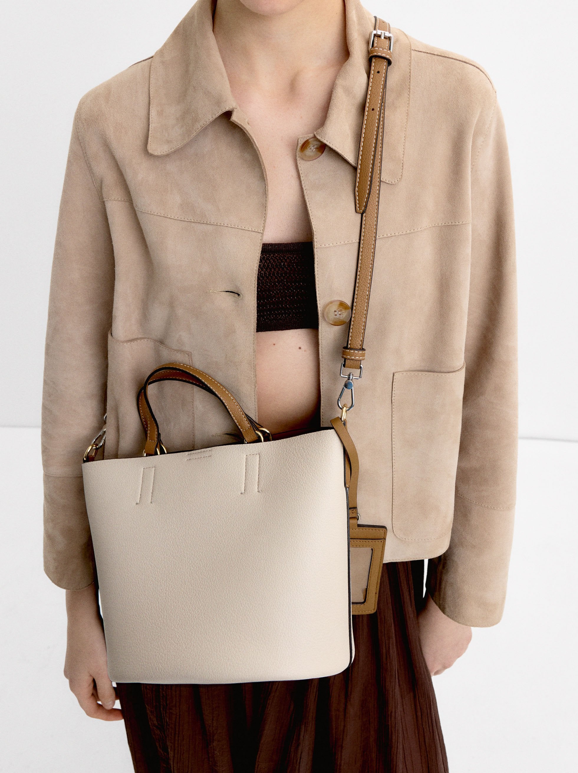 Cartera Tote Con Colgante