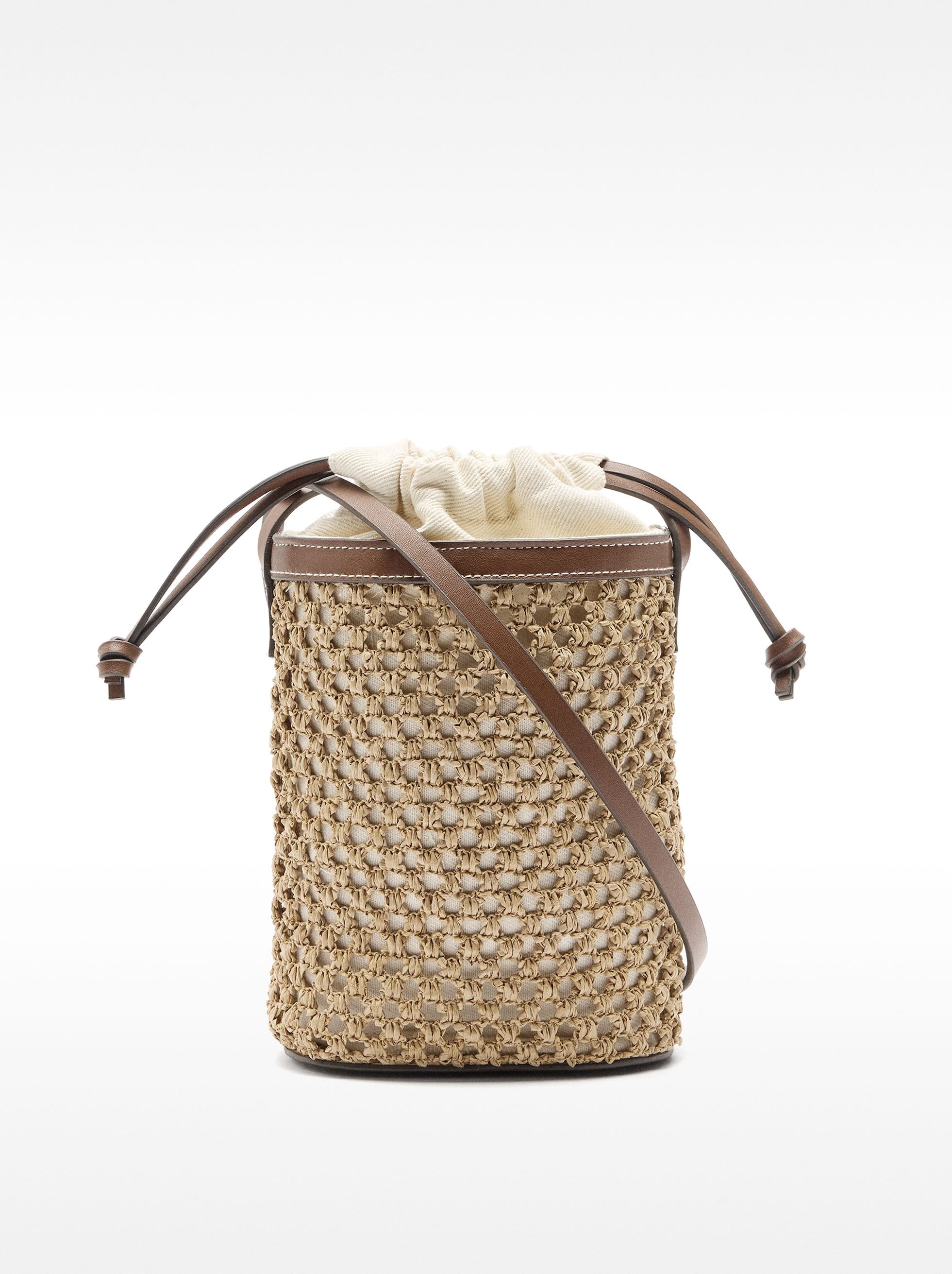 Bolso Tipo Bucket Efecto Rafia