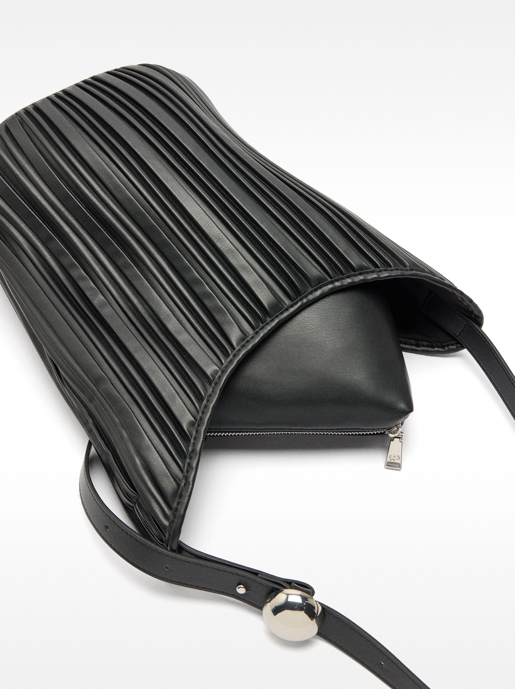 Bolso De Hombro Plisado Con Bolsa Extraíble