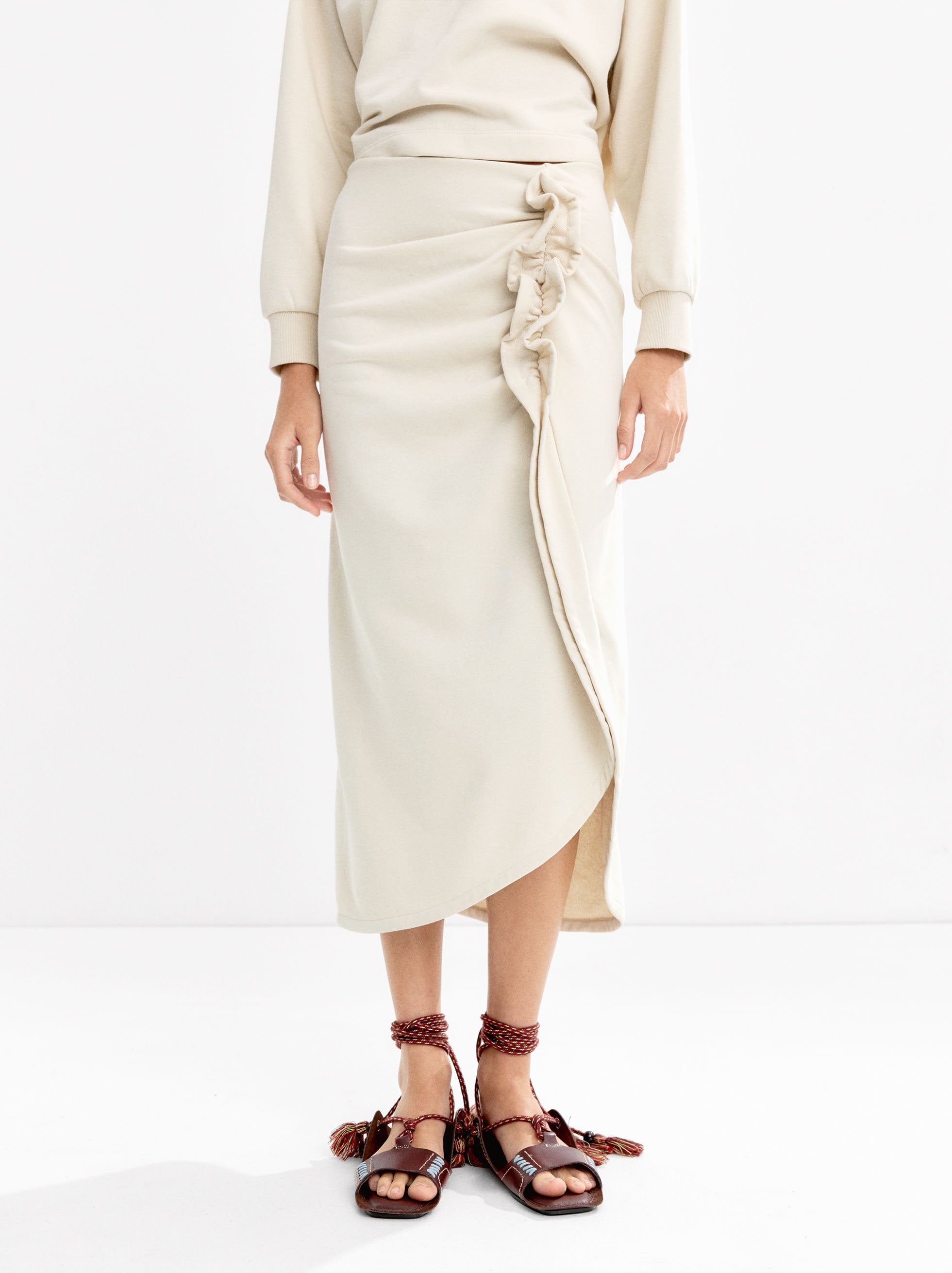 Falda Midi Con Fruncido