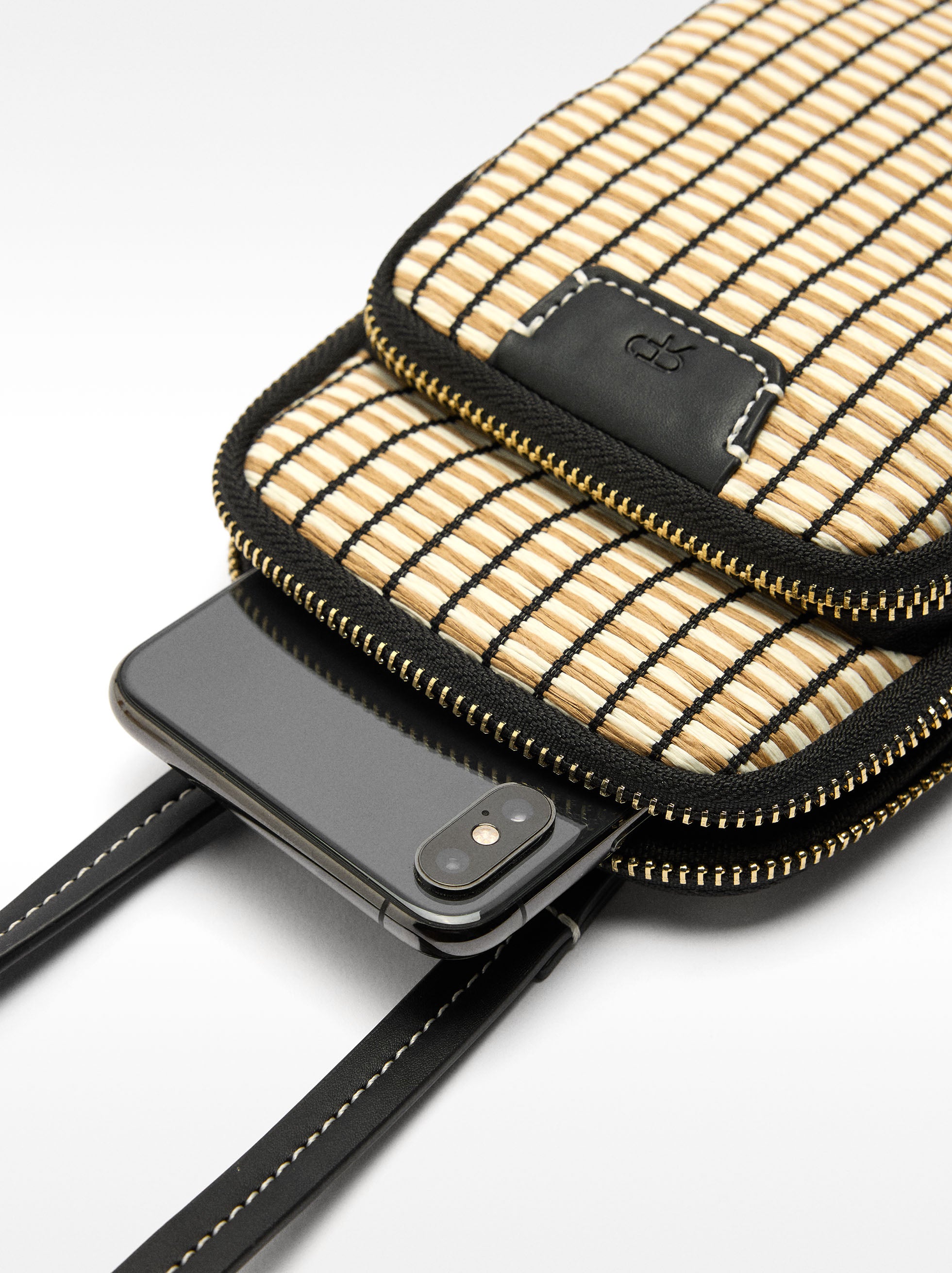 Cartera Para Móvil Efecto Rafia