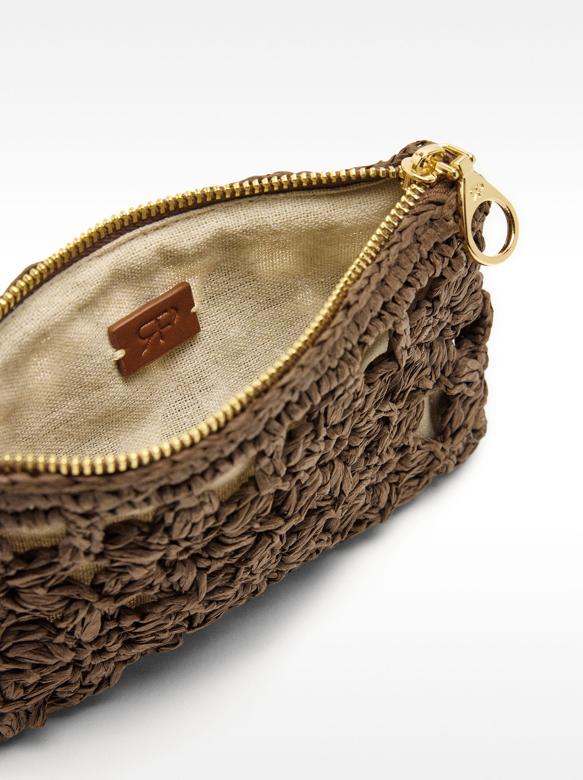 Monedero Con Efecto Rafia