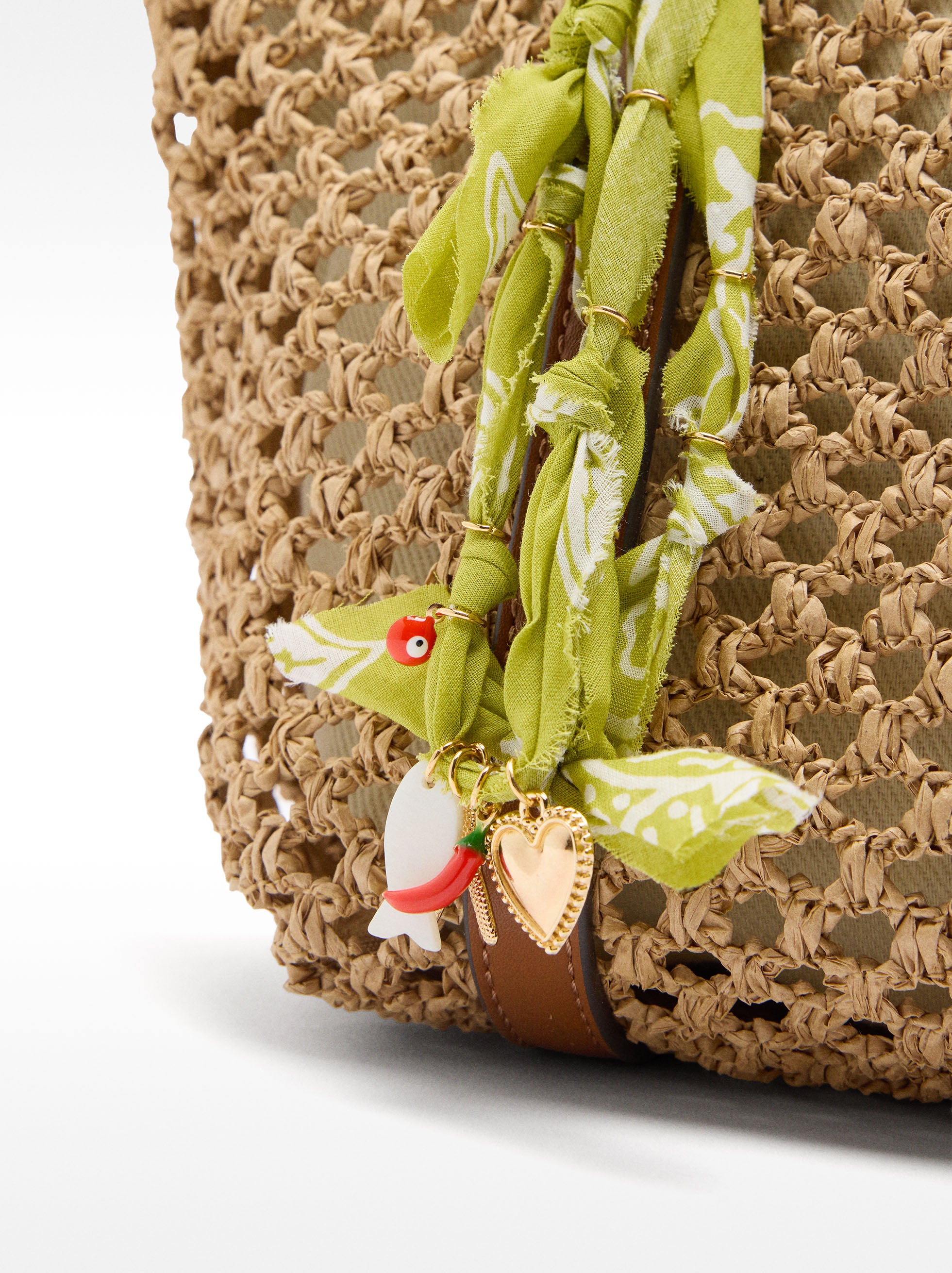 Bolso Tote Con Efecto Rafia Y Bolsa Extraíble