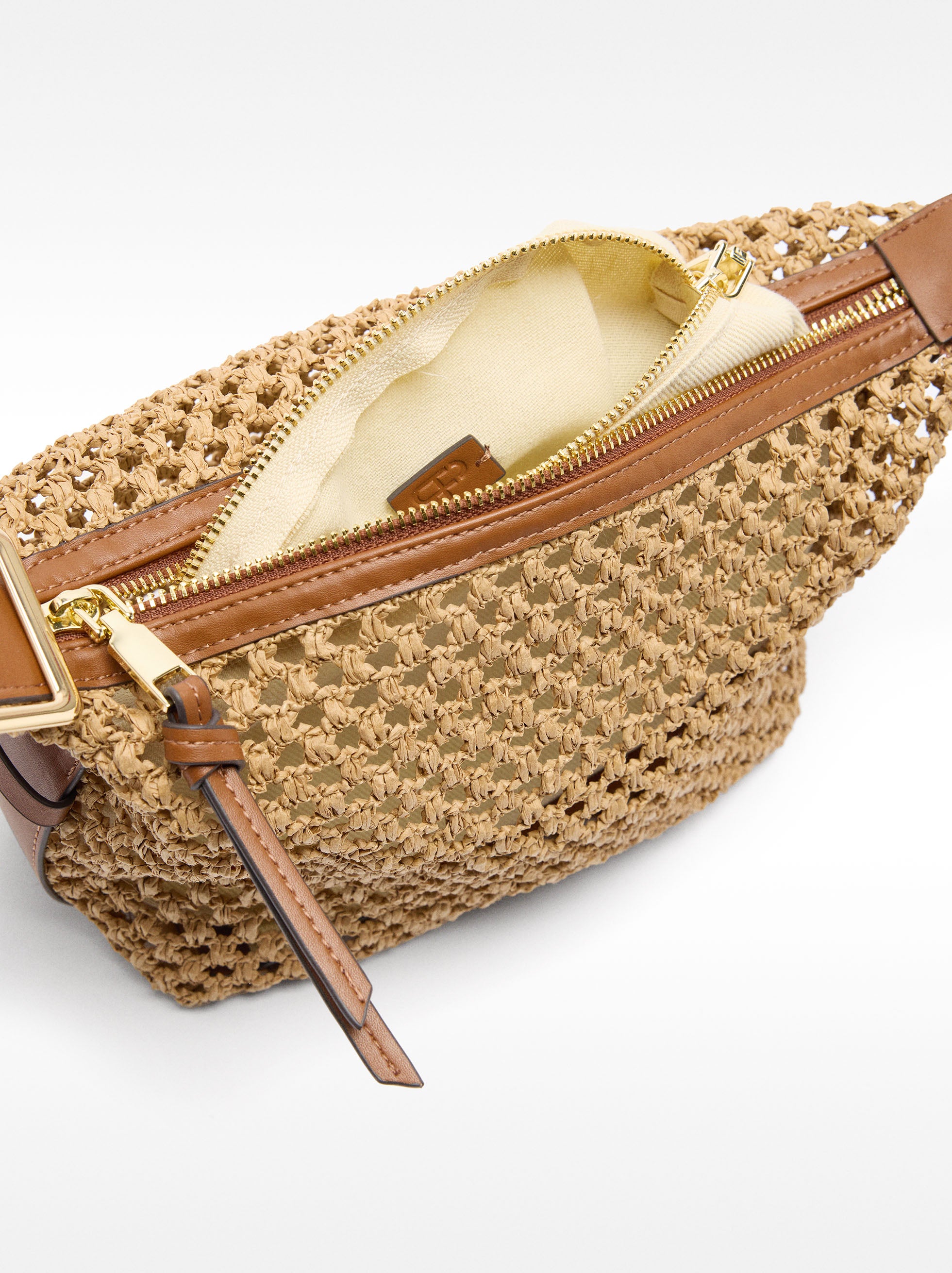 Bolso De Hombro Con Efecto Rafia Y Bolsa Extraíble