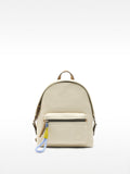 Mochila Con Textura Y Colgante