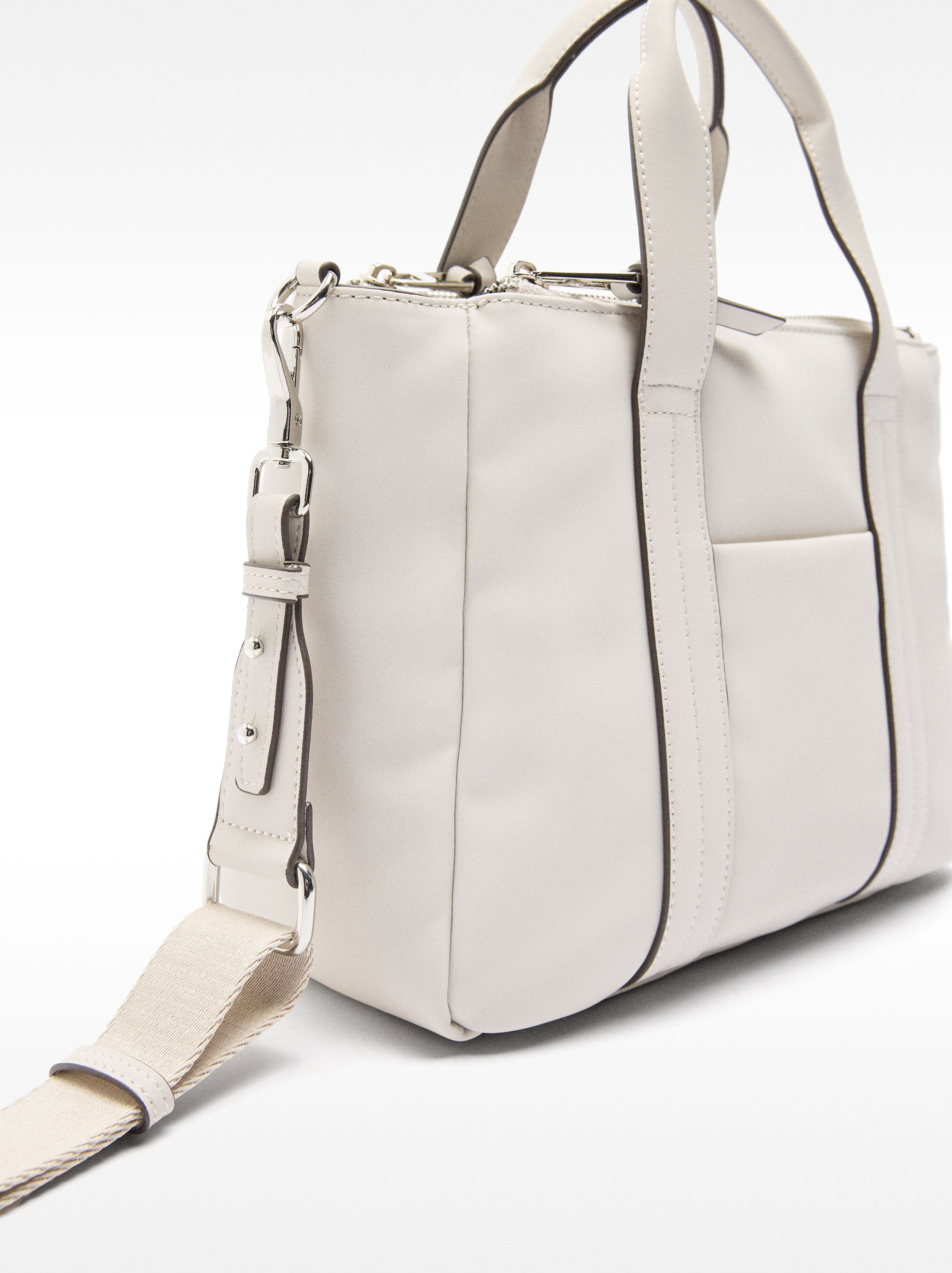 Bolso Tote De Efecto Nylon Con Asa Bandolera