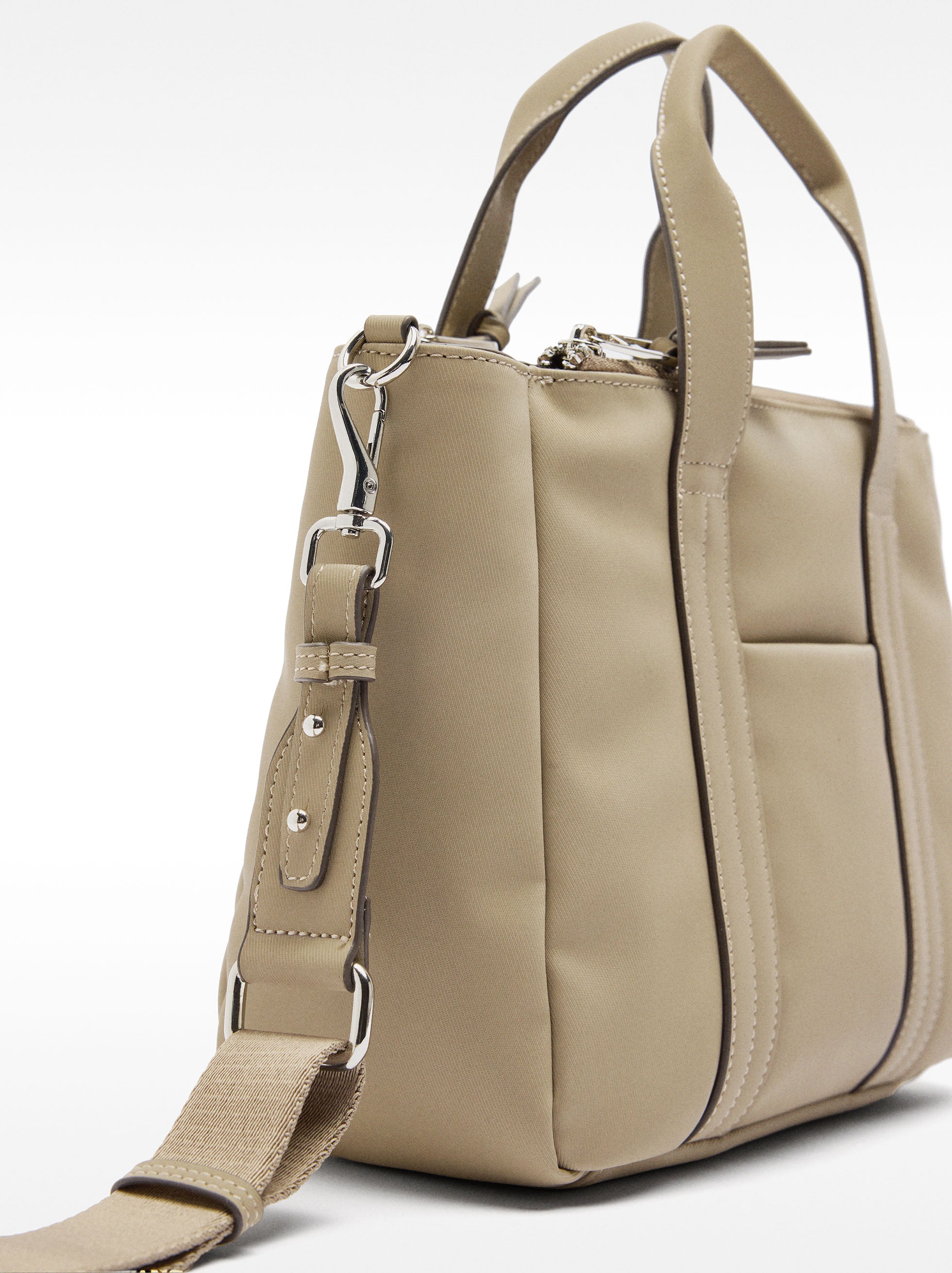 Bolso Tote De Efecto Nylon Con Asa Bandolera