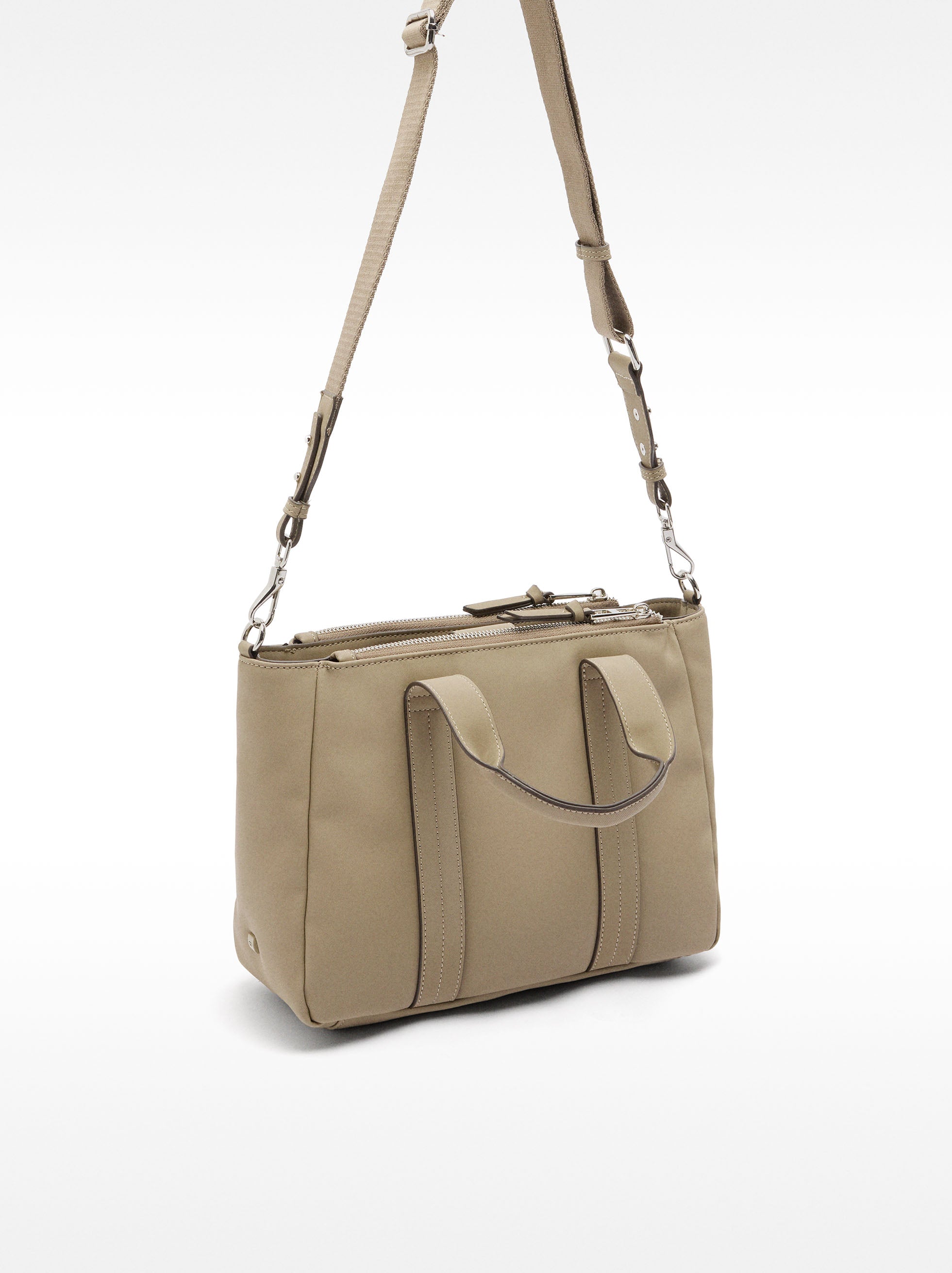 Bolso Tote De Efecto Nylon Con Asa Bandolera