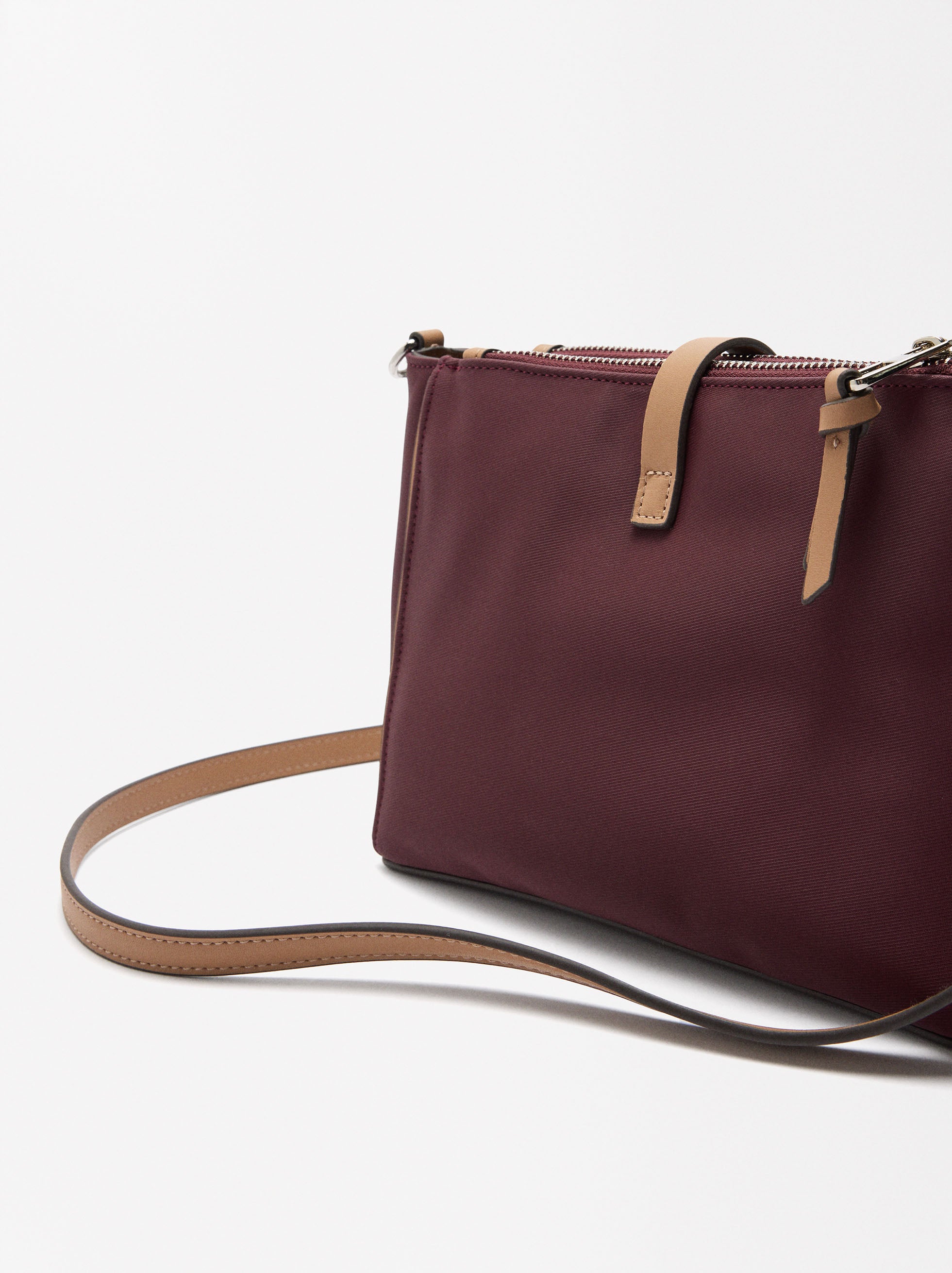 Cartera De Hombro De Efecto Nylon