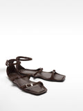 Sandalias De Piel Planas Con Hebillas