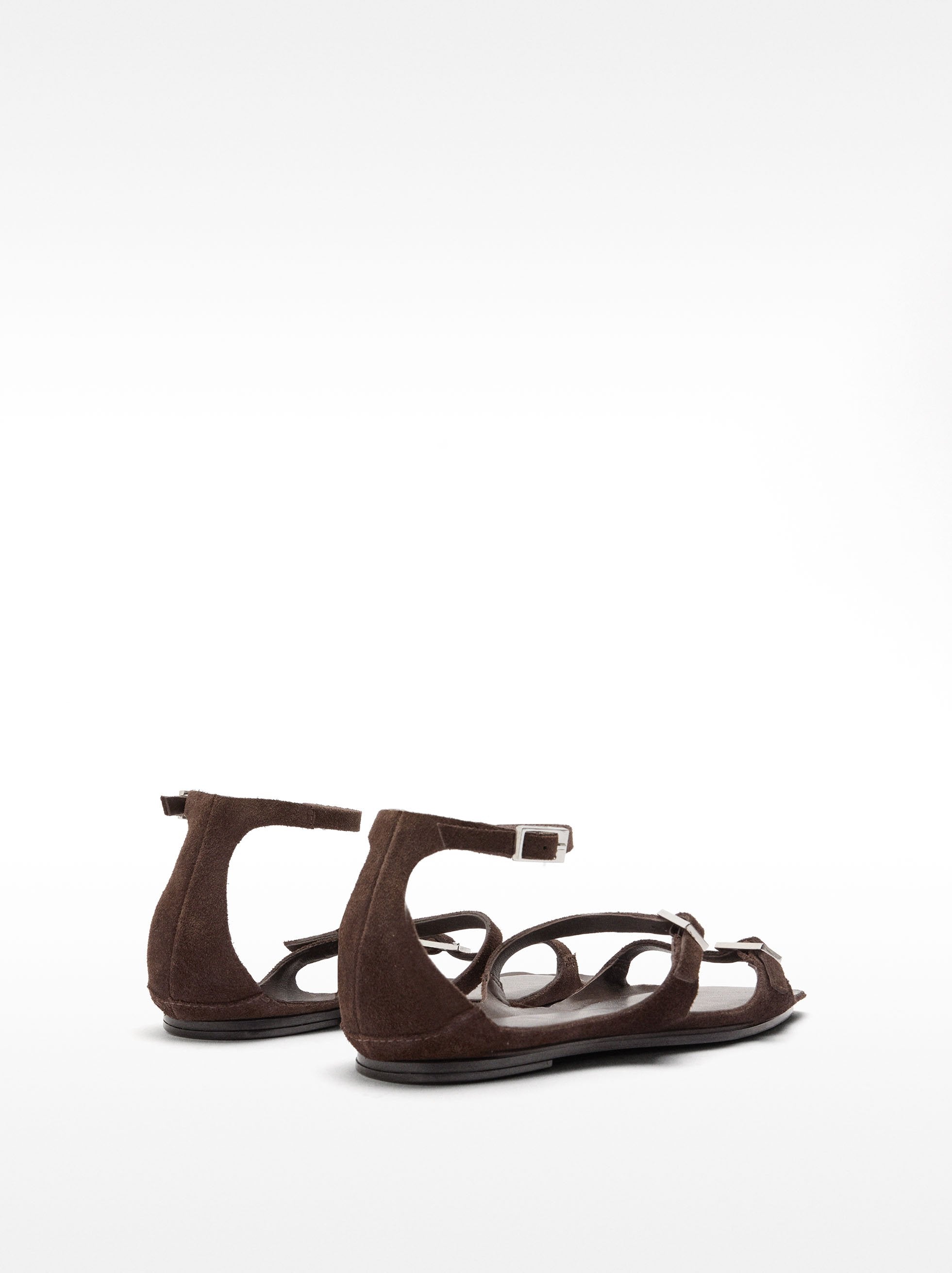 Sandalias De Piel Planas Con Hebillas