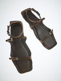Sandalias De Piel Planas Con Hebillas