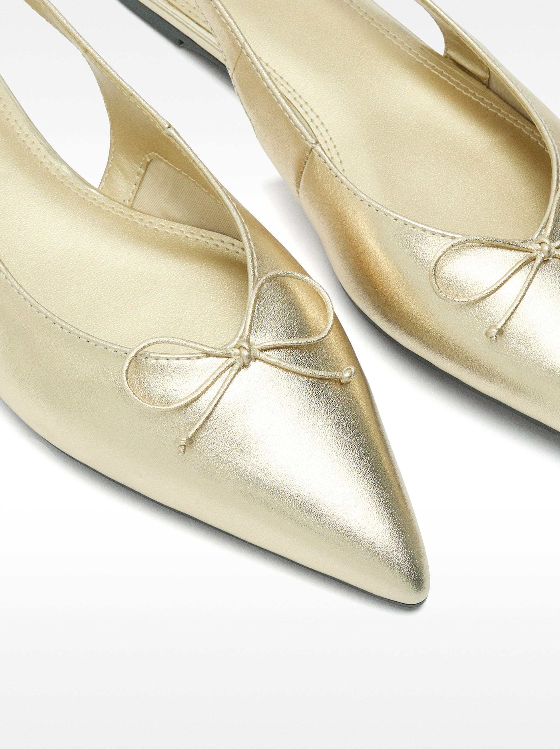 Bailarinas De Cuero Metalizadas Destalonadas