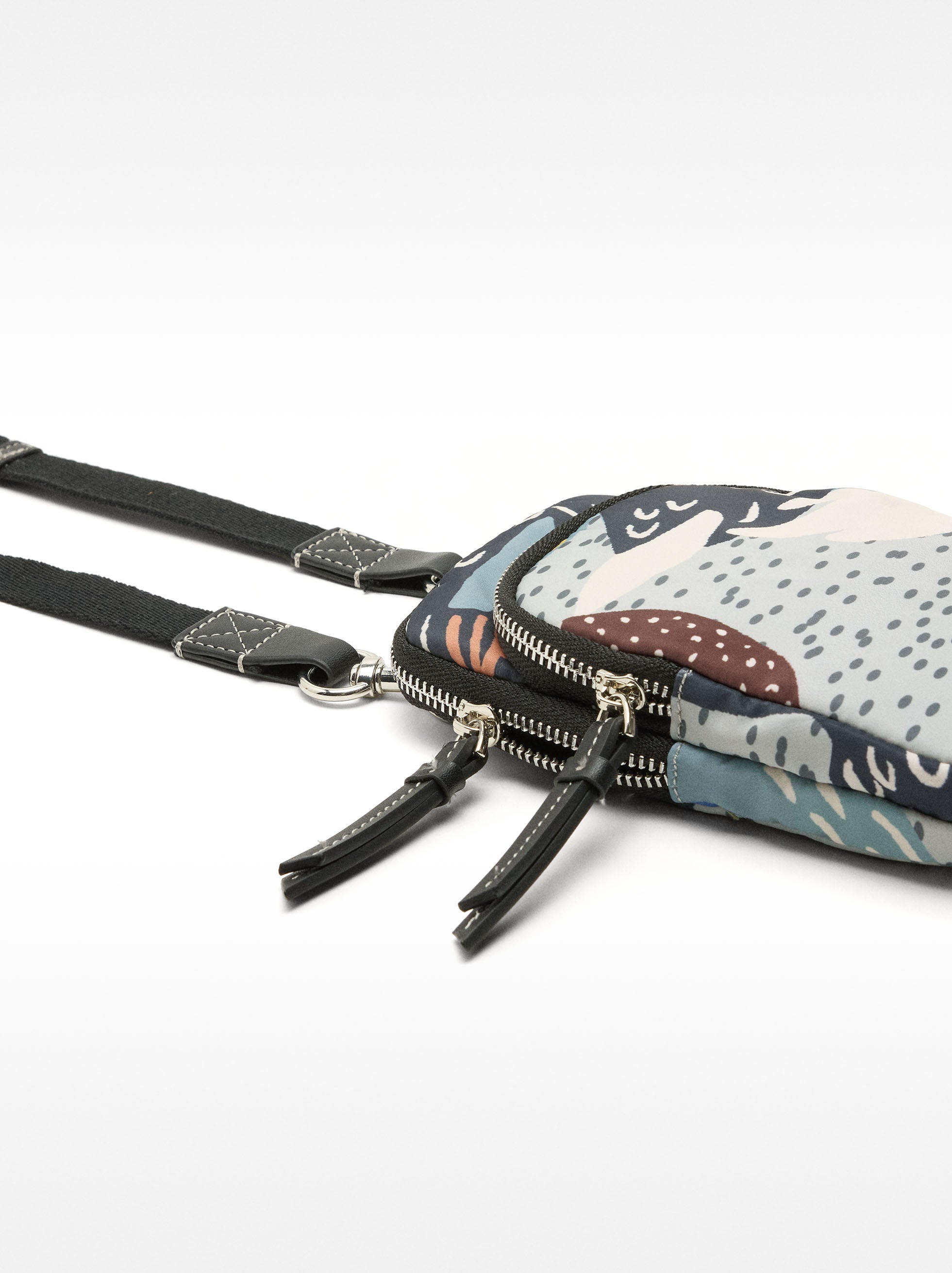 Bolso Para Móvil De Nylon Estampada