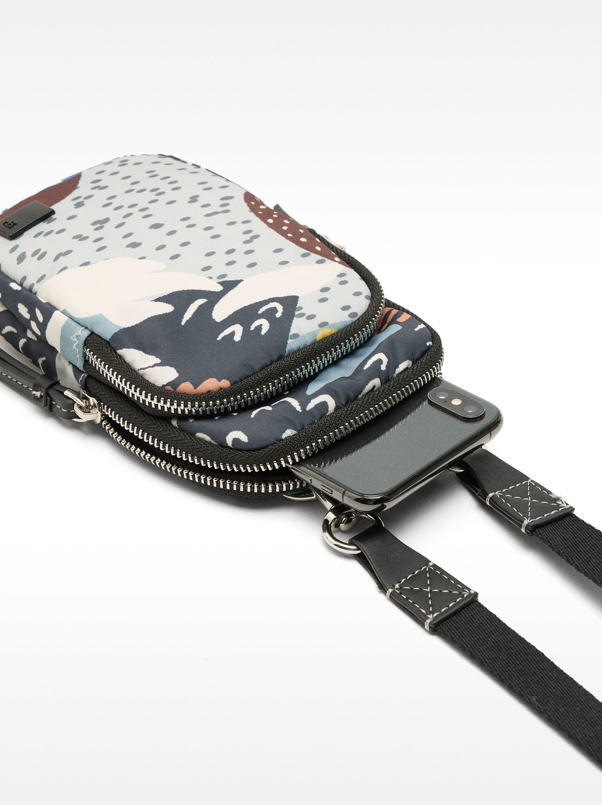 Bolso Para Móvil De Nylon Estampada