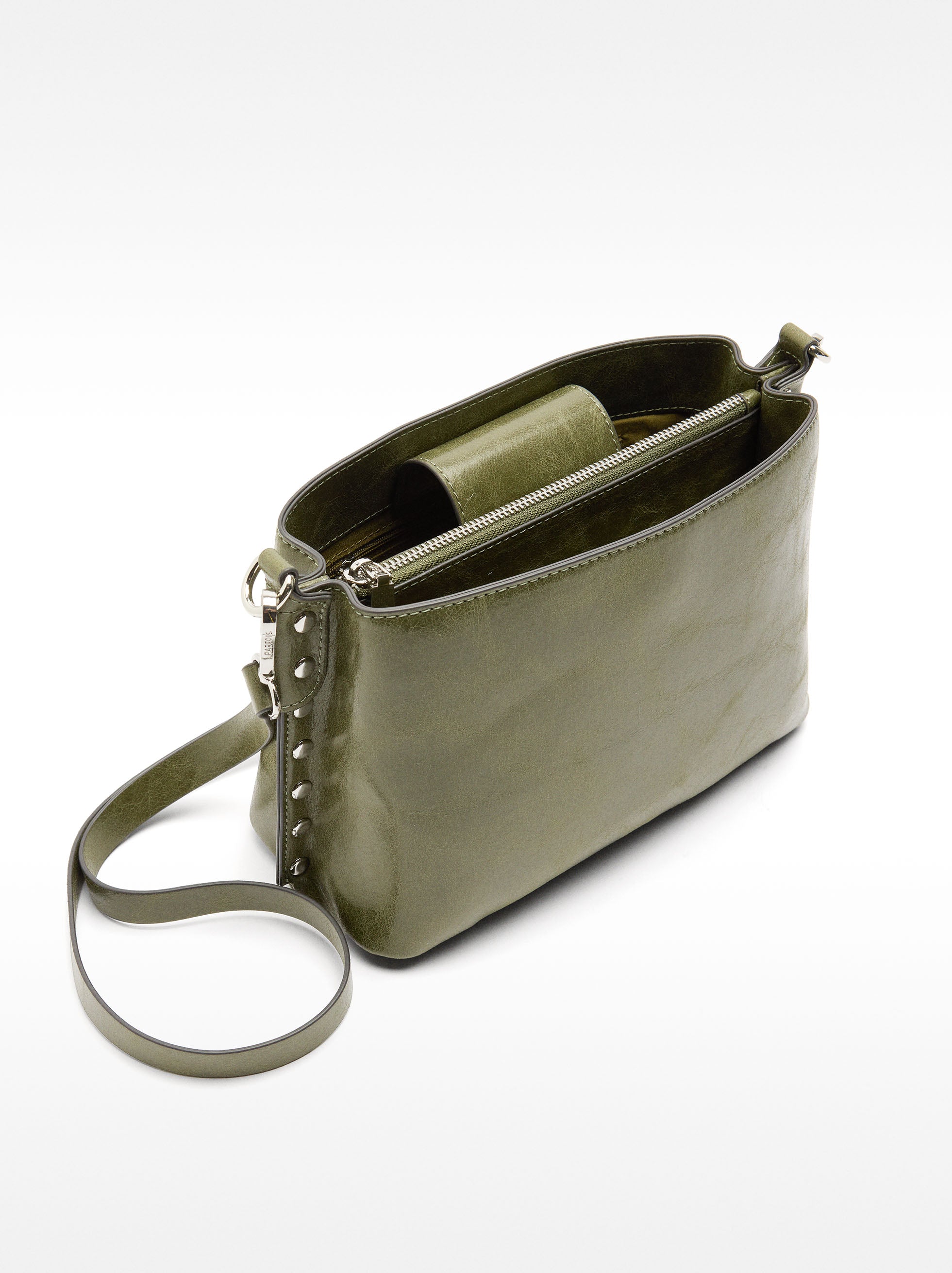 Bolso De Hombro Con Tachuelas