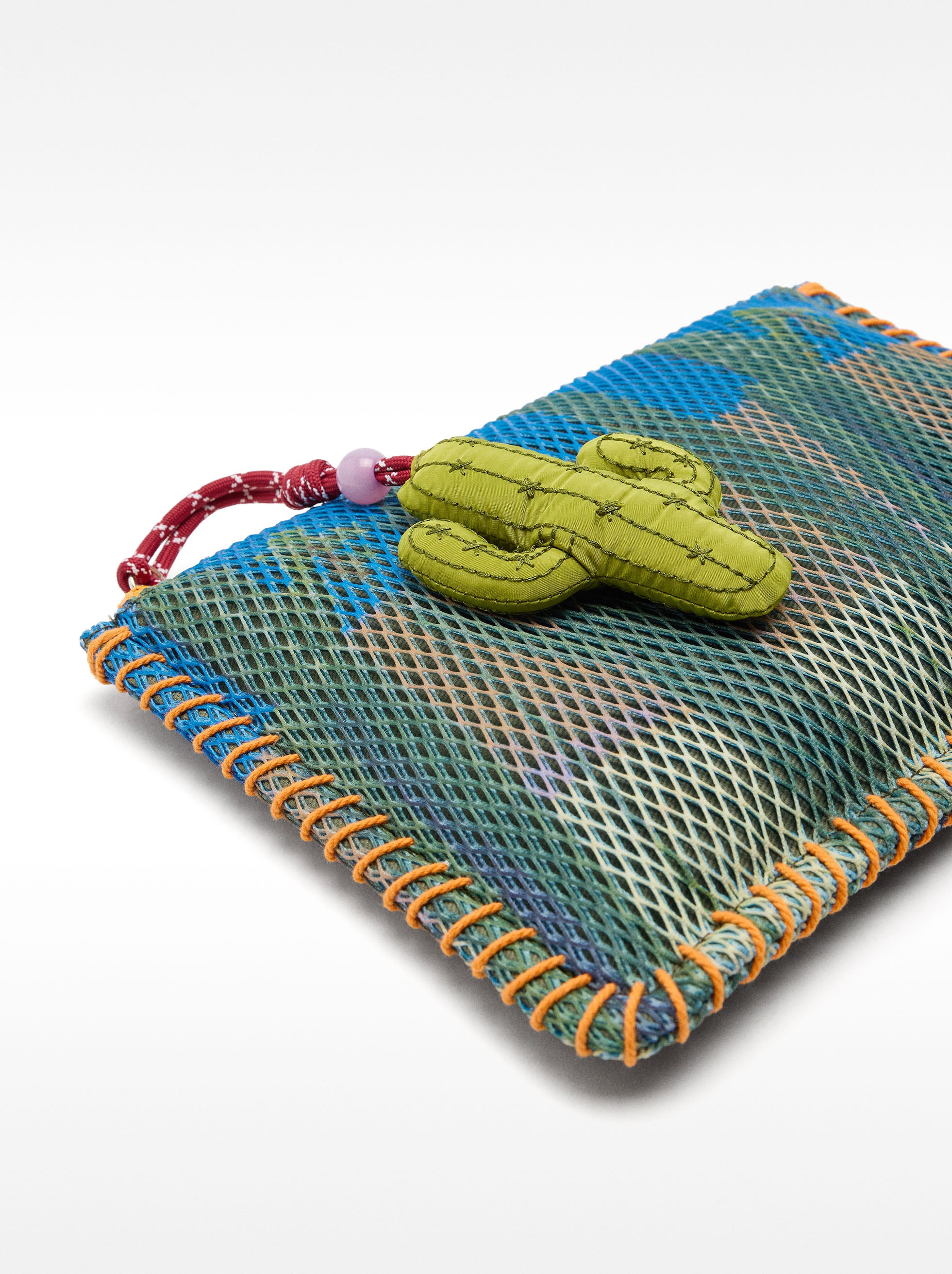 Bolso De Mano Sobre Con Estampado