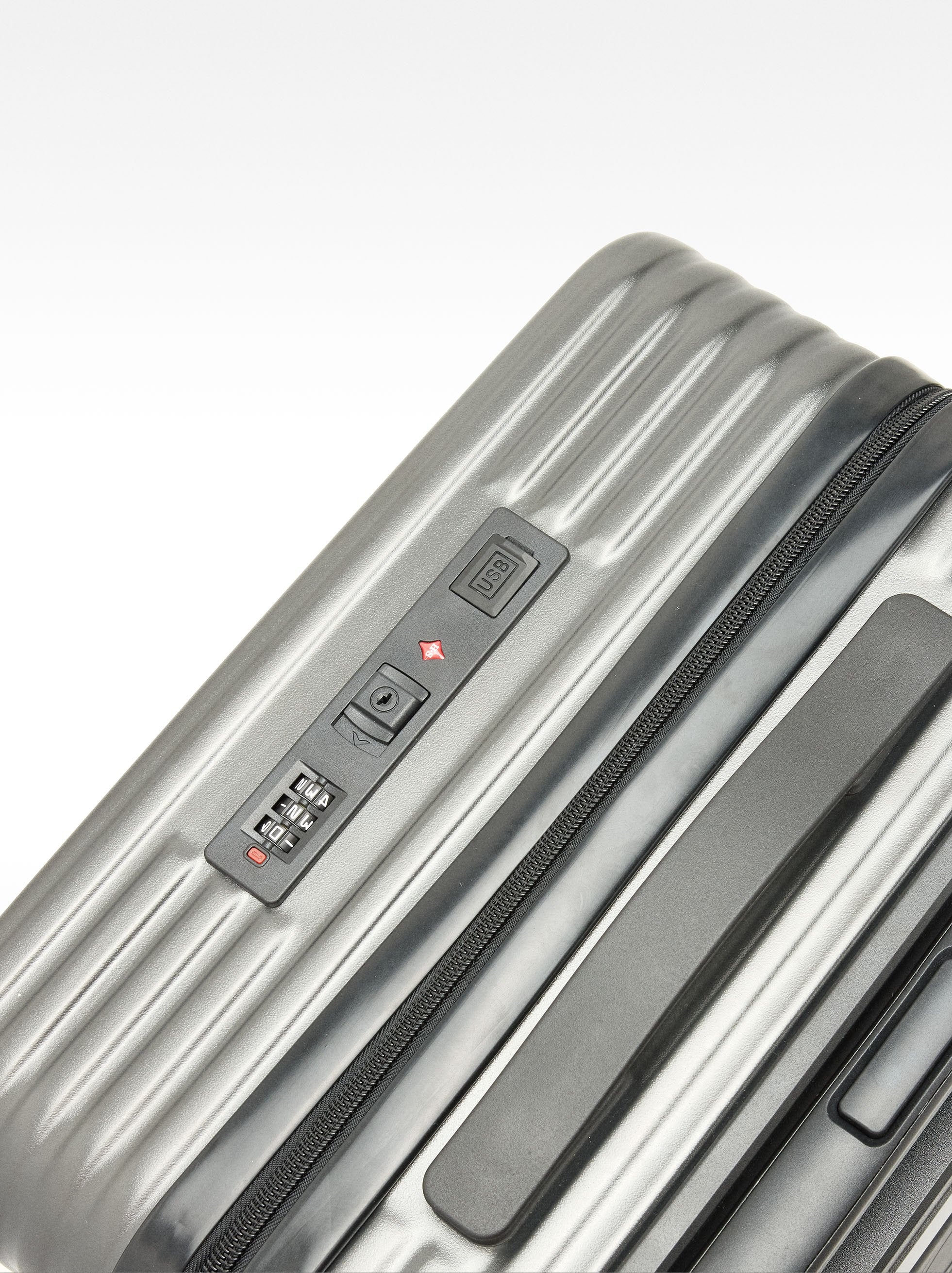 Maleta De Viaje Con Puertos Usb