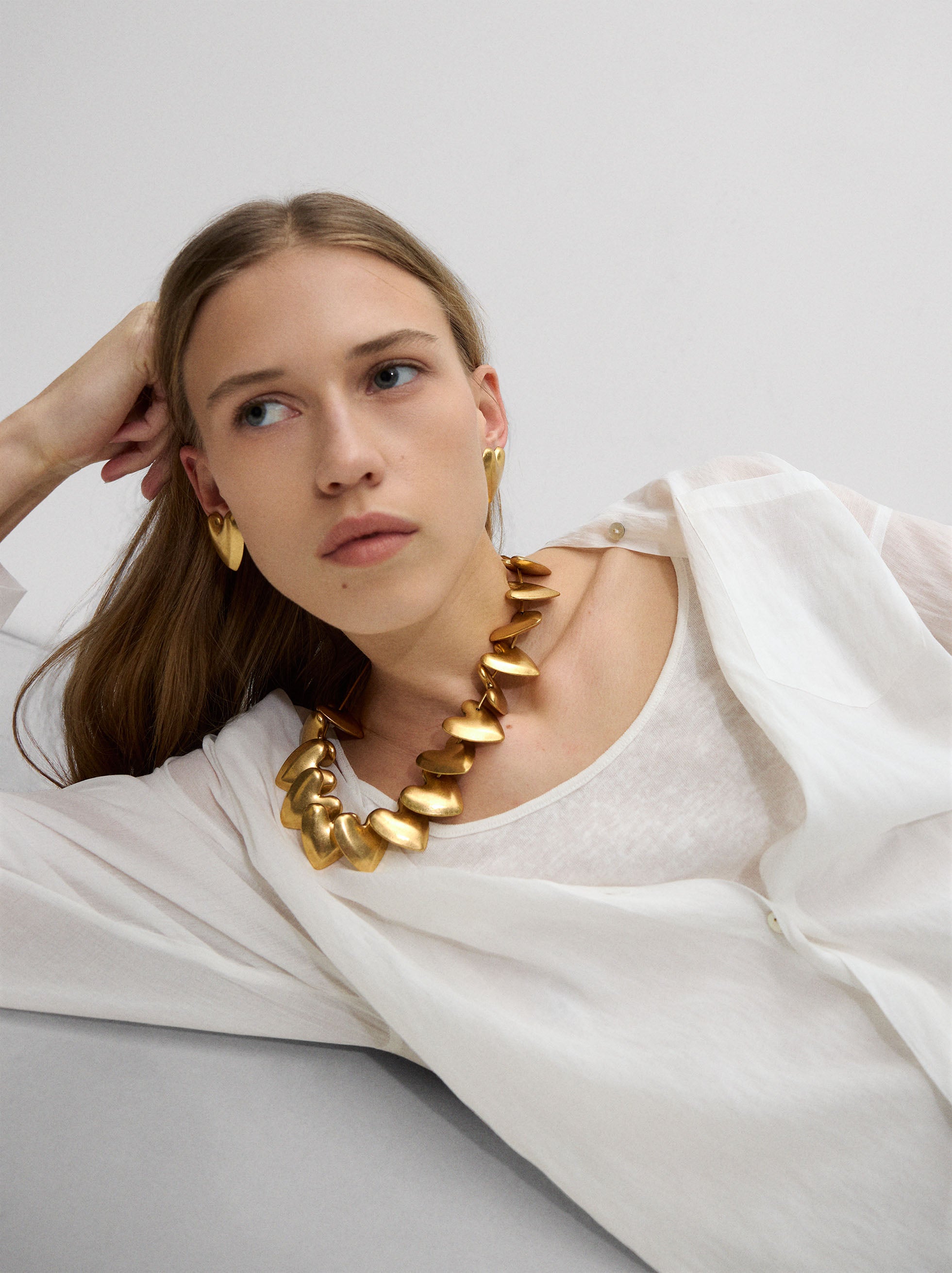 Collar Corto Con Corazones