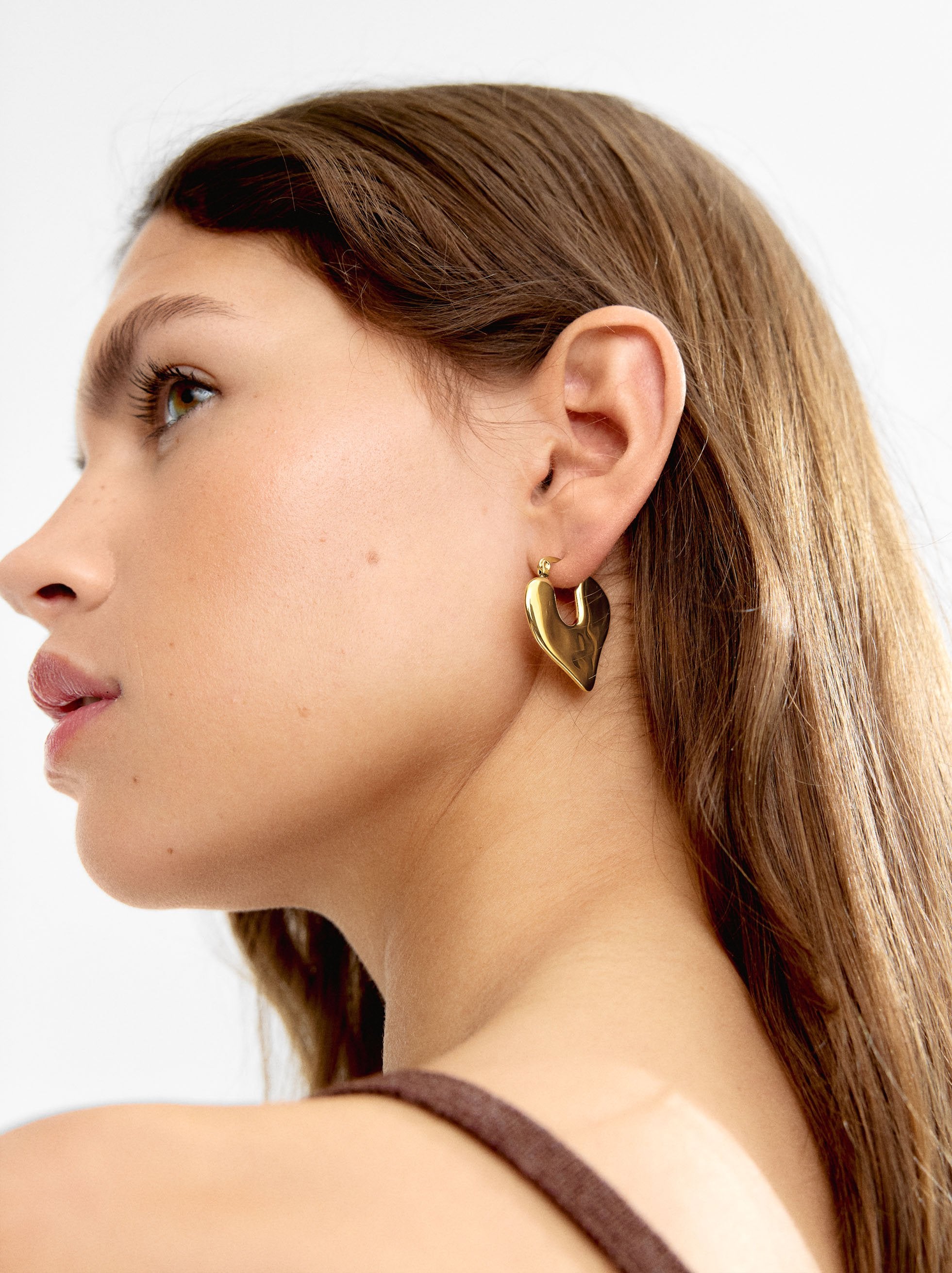 Aretes Individual Con Corazón En Relieve - Acero Inoxidable