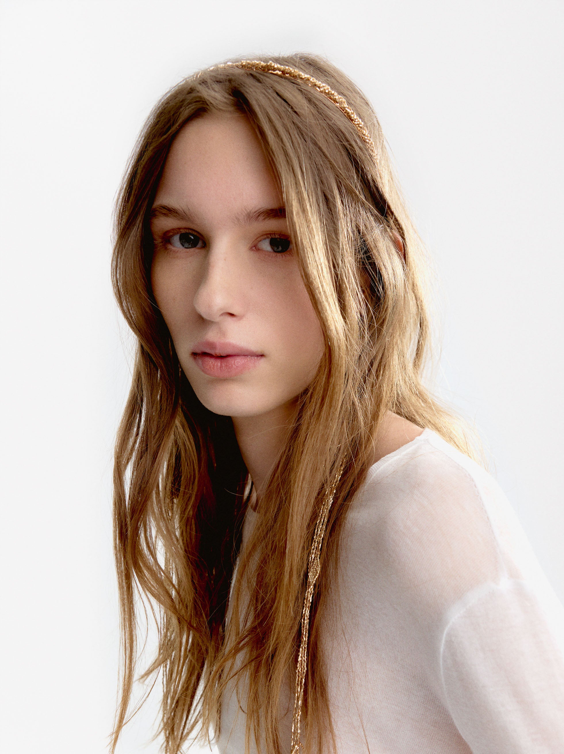 Vincha Fina Con Cuentas