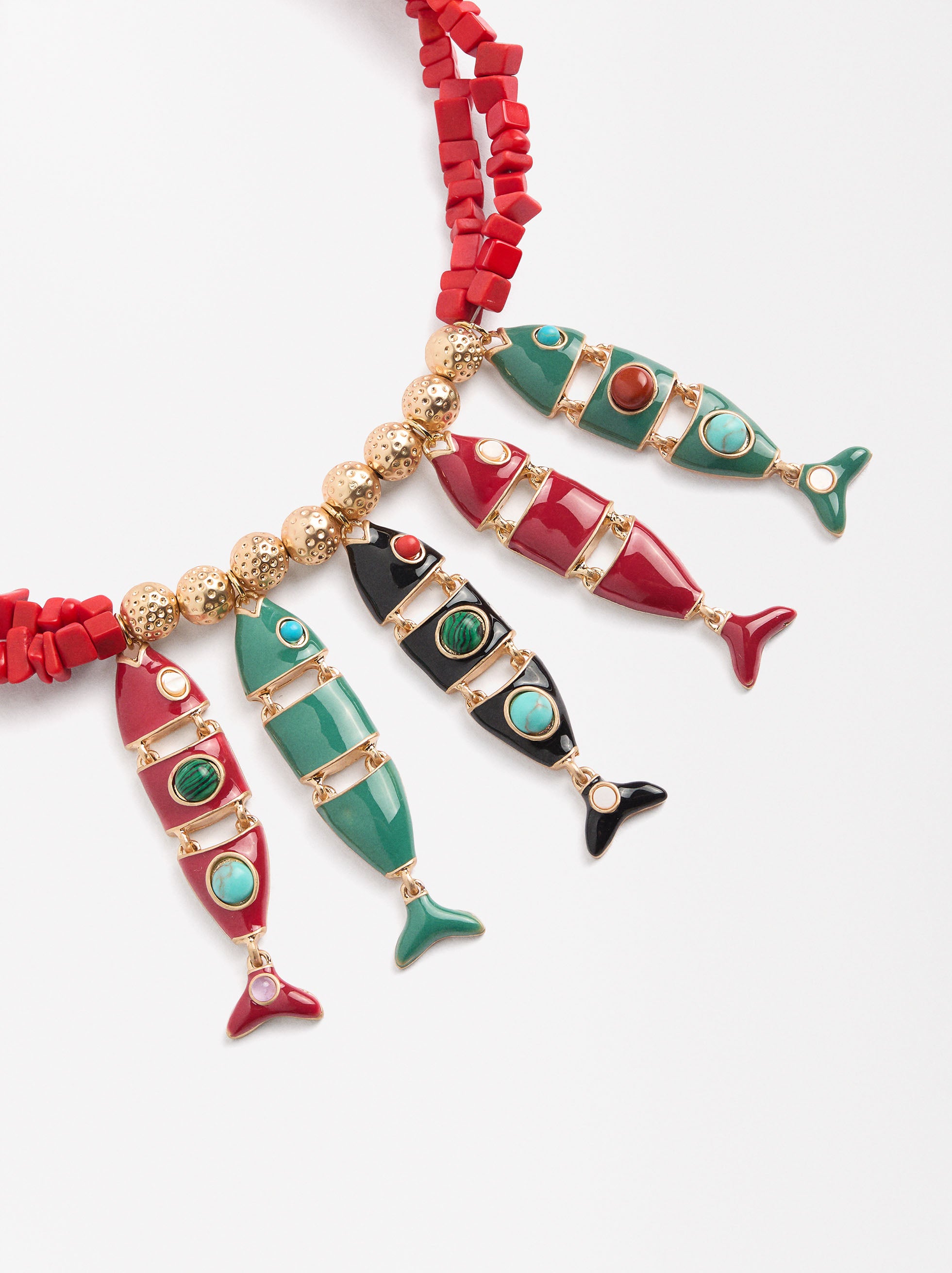 Collar Corto Con Piedras Y Peces