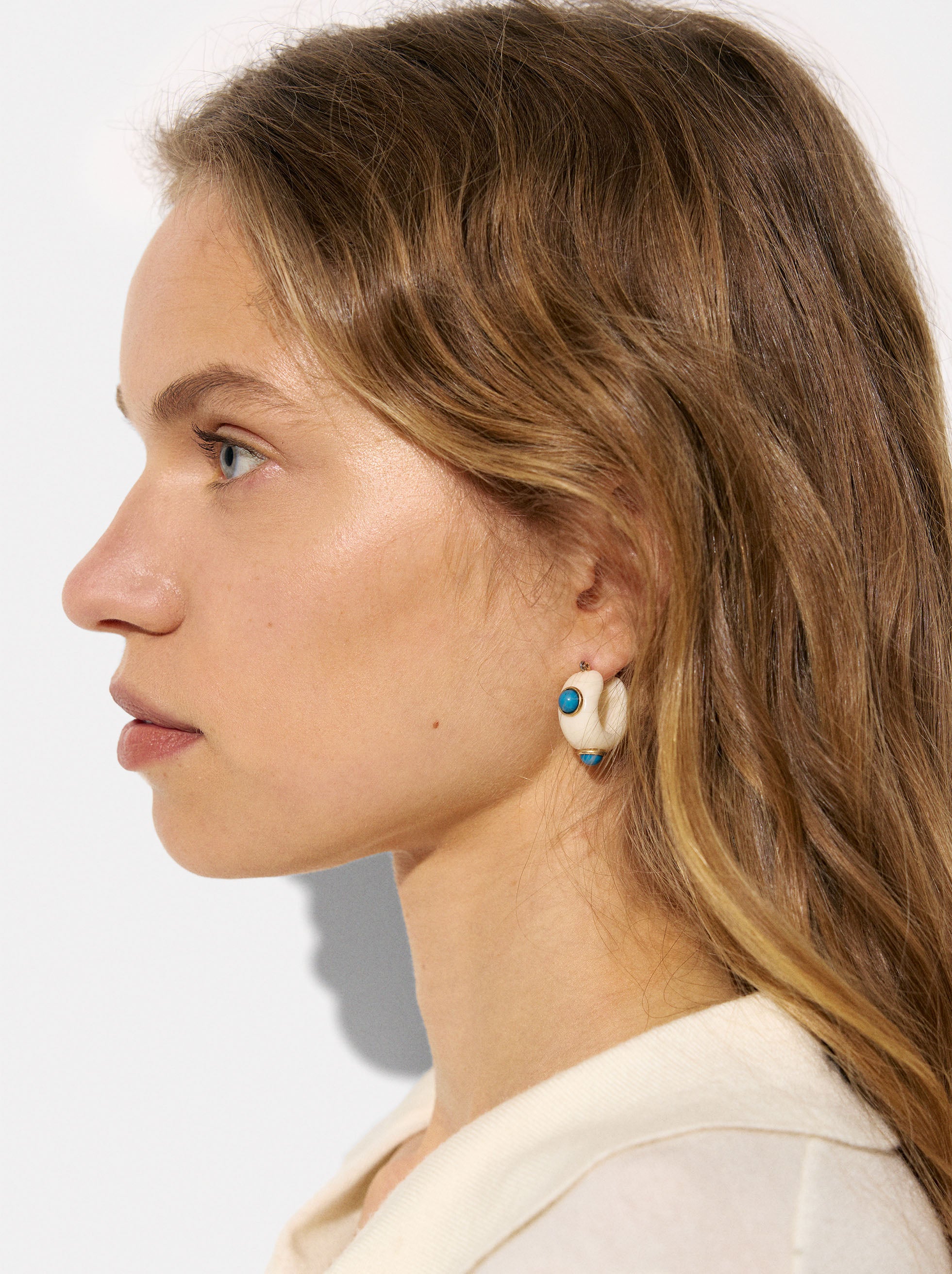 Aretes De Resina Con Detalle De Color