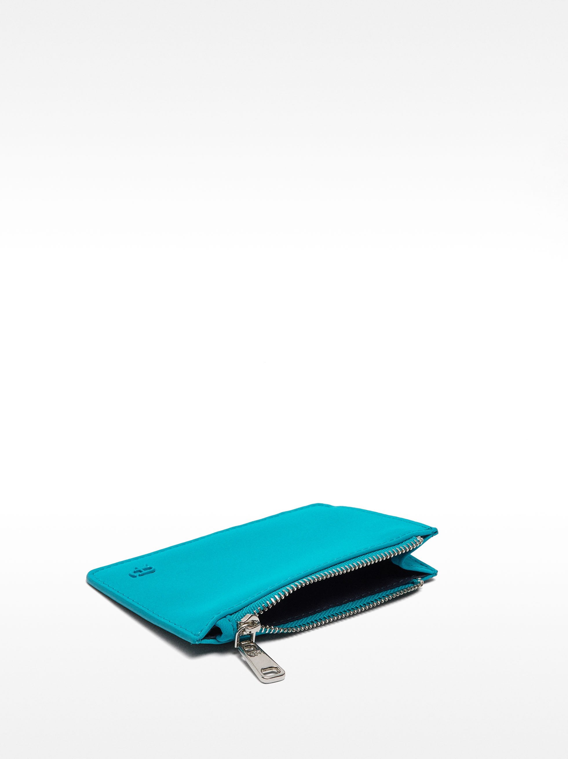 Cartera Básica De Textura Suave