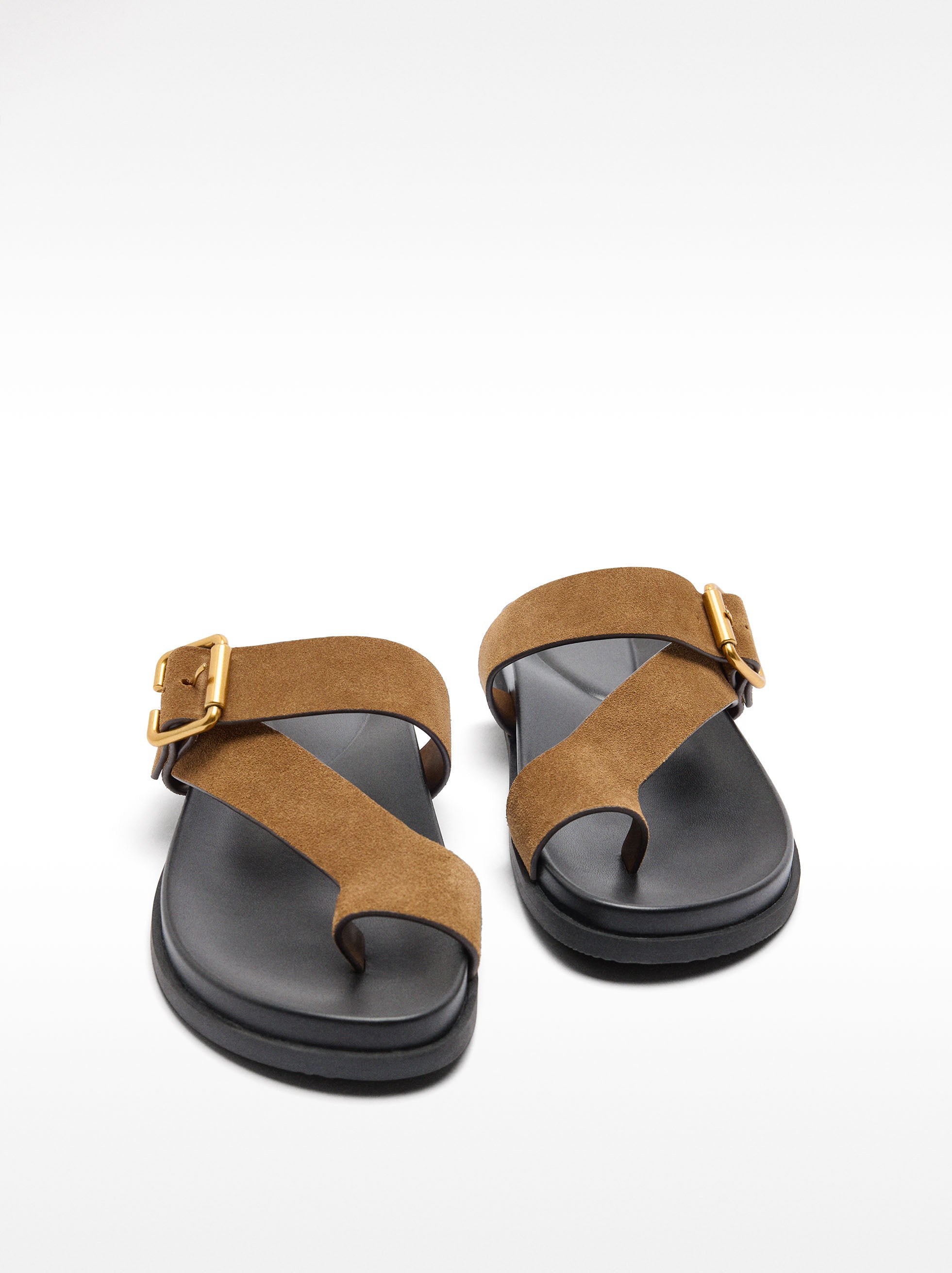 Sandalias De Piel Con Tiras Y Hebilla
