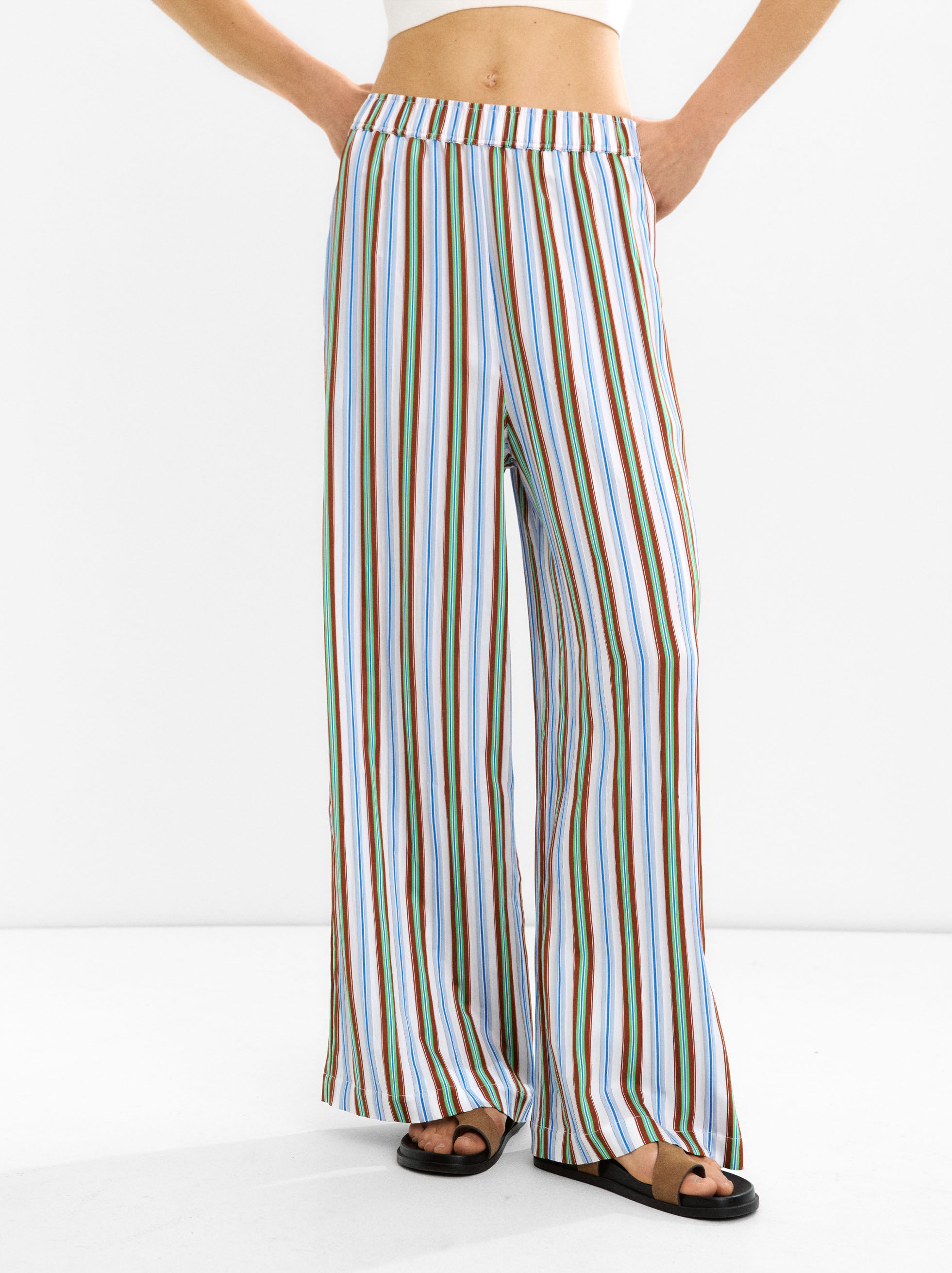 Pantalón Fluido De Rayas