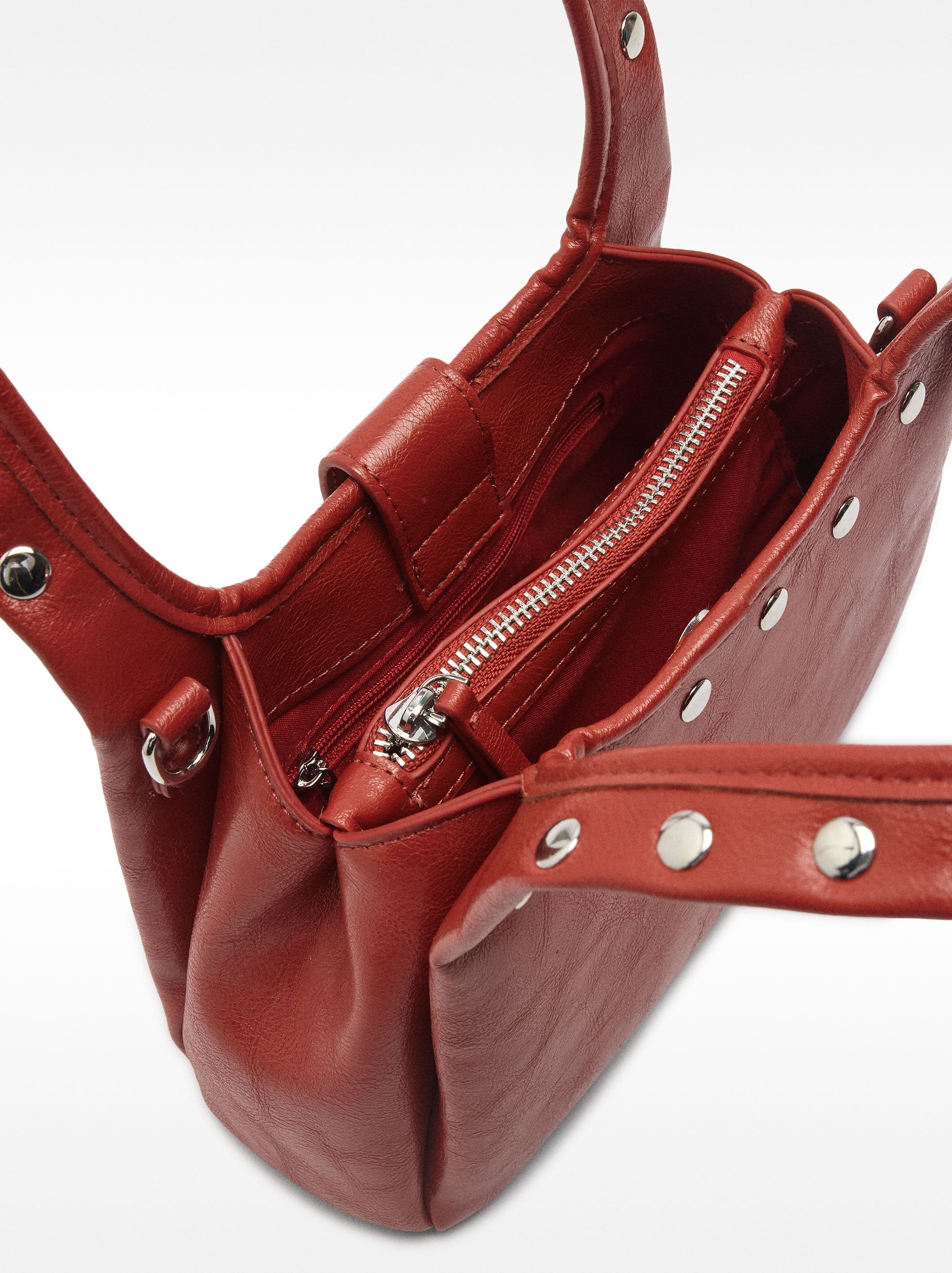 Bolso De Hombro Con Tachuelas