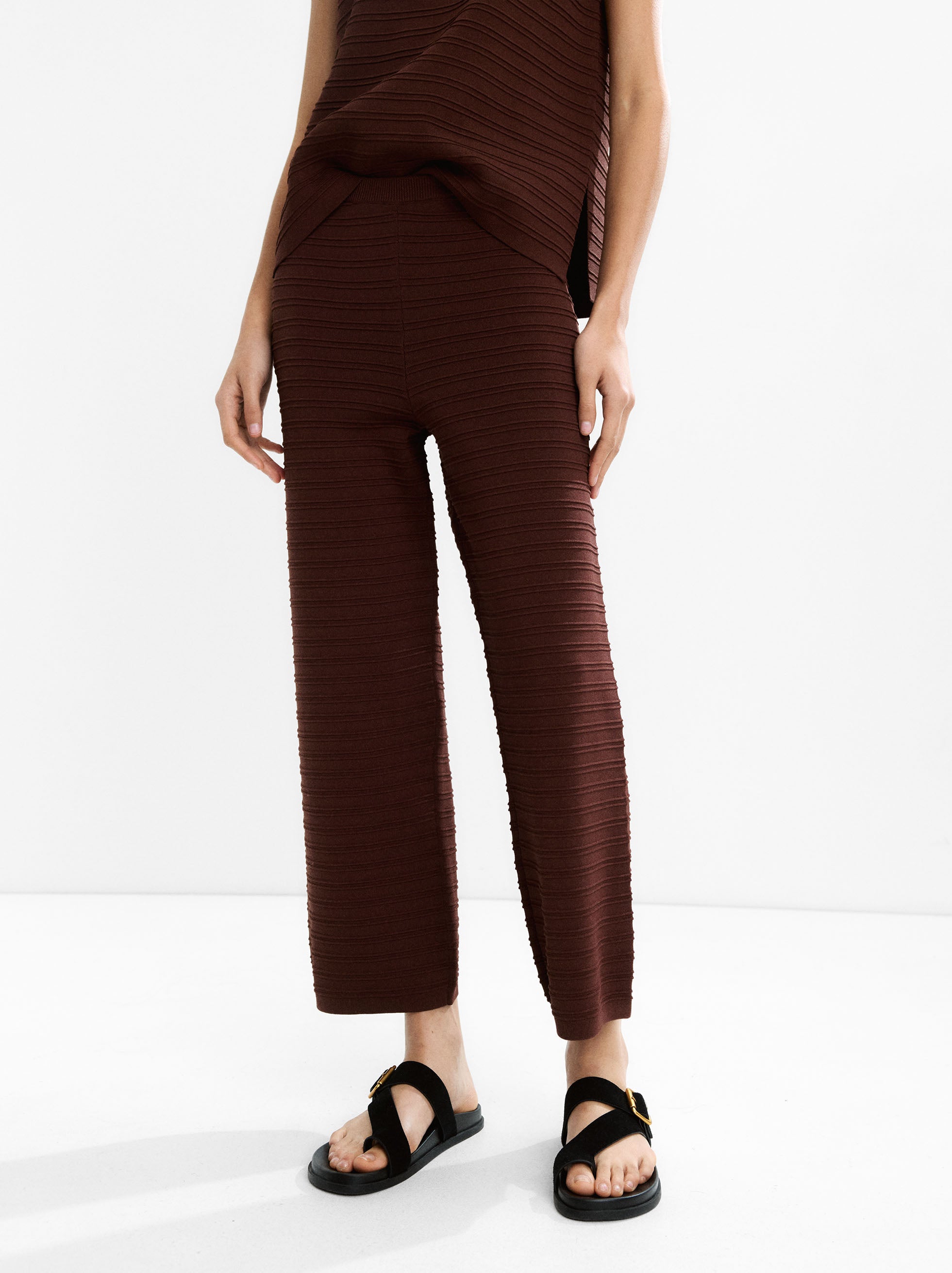 Pantalón Canalado De Punto