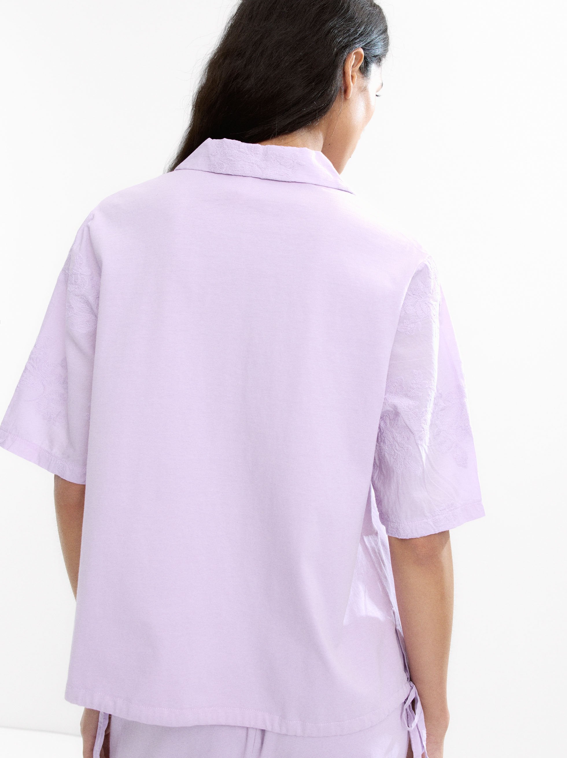Blusa Con Bordados 100% De Algodón