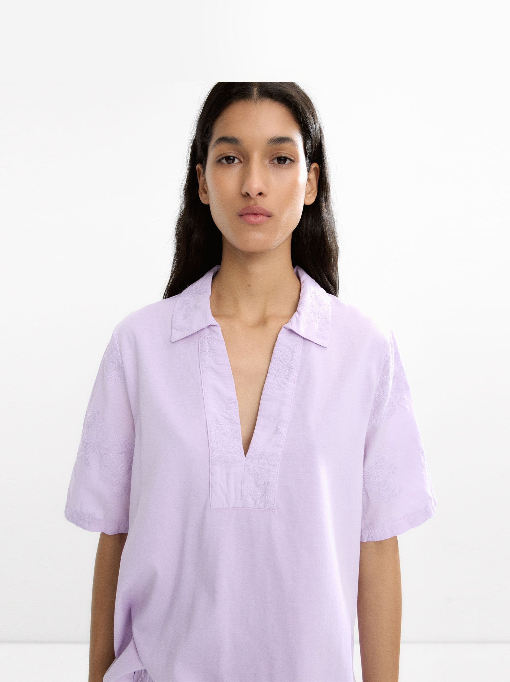 Blusa Con Bordados 100% De Algodón