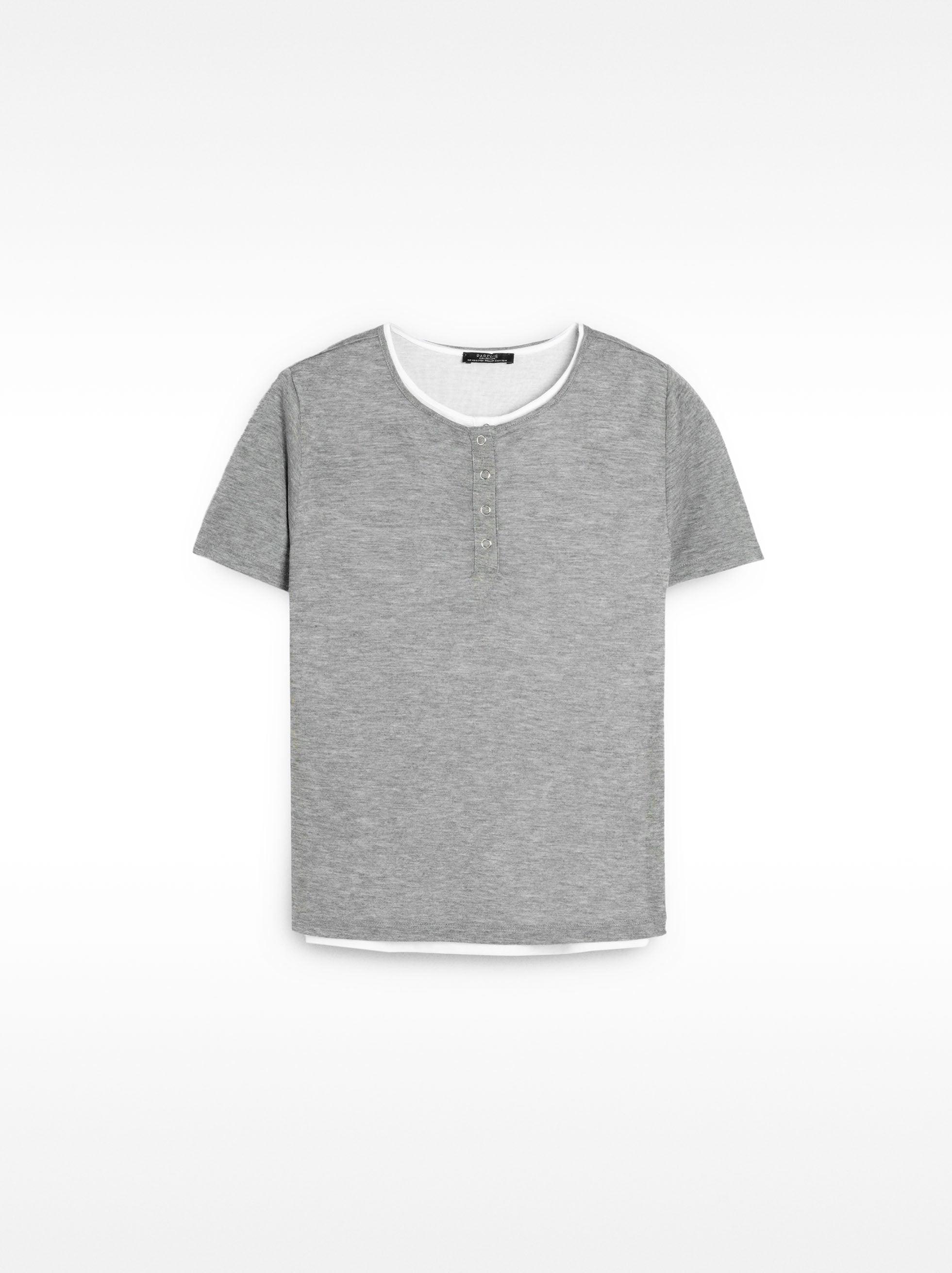 Camiseta Con Botones De Efecto Doble